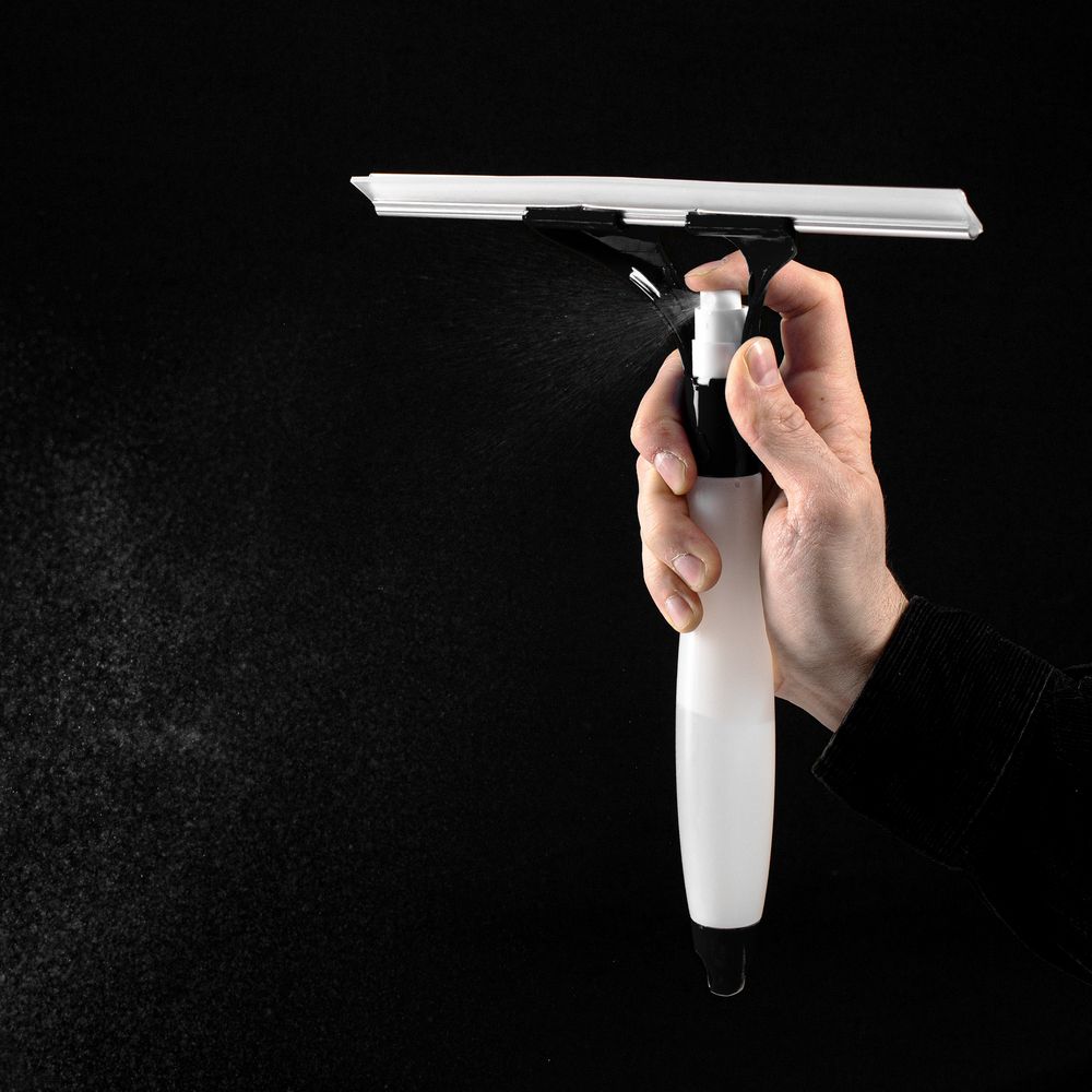 Водосгон с распылителем PolishUp, черный-2