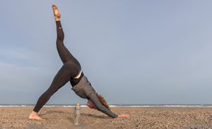 Бутылка Impact из боросиликатного стекла с бамбуковой крышкой, 750 мл-13