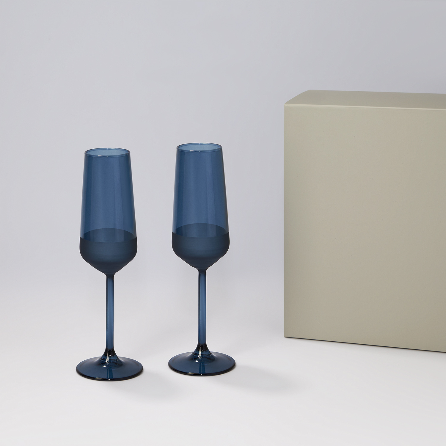 Подарочный набор 2 бокала для шампанского Сапфир (Sapphire) в серой коробке-0