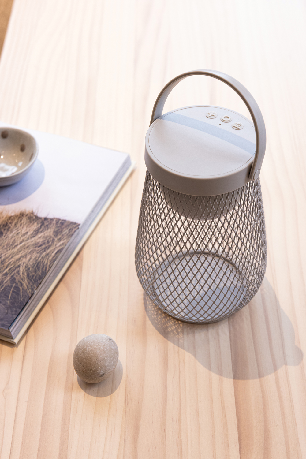 Настольная лампа Aurora из переработанного пластика RCS, IPx4-11