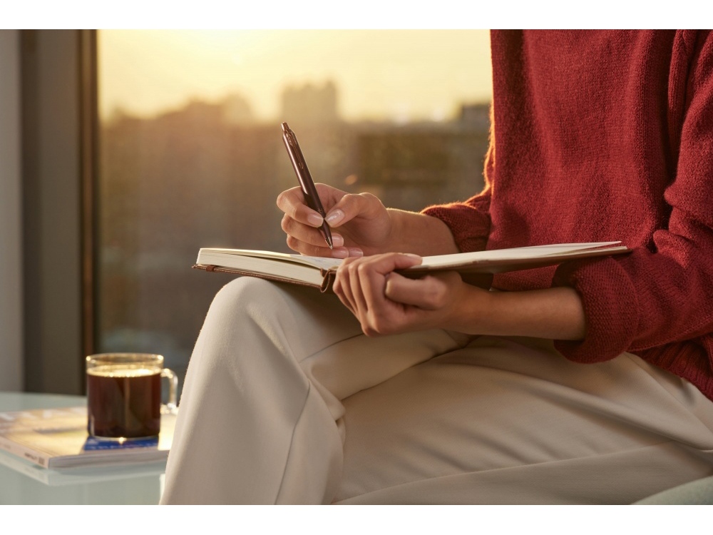 Шариковая ручка Parker IM Monochrome Brown, стержень:M, цвет чернил: blue, в подарочной упаковке.-4