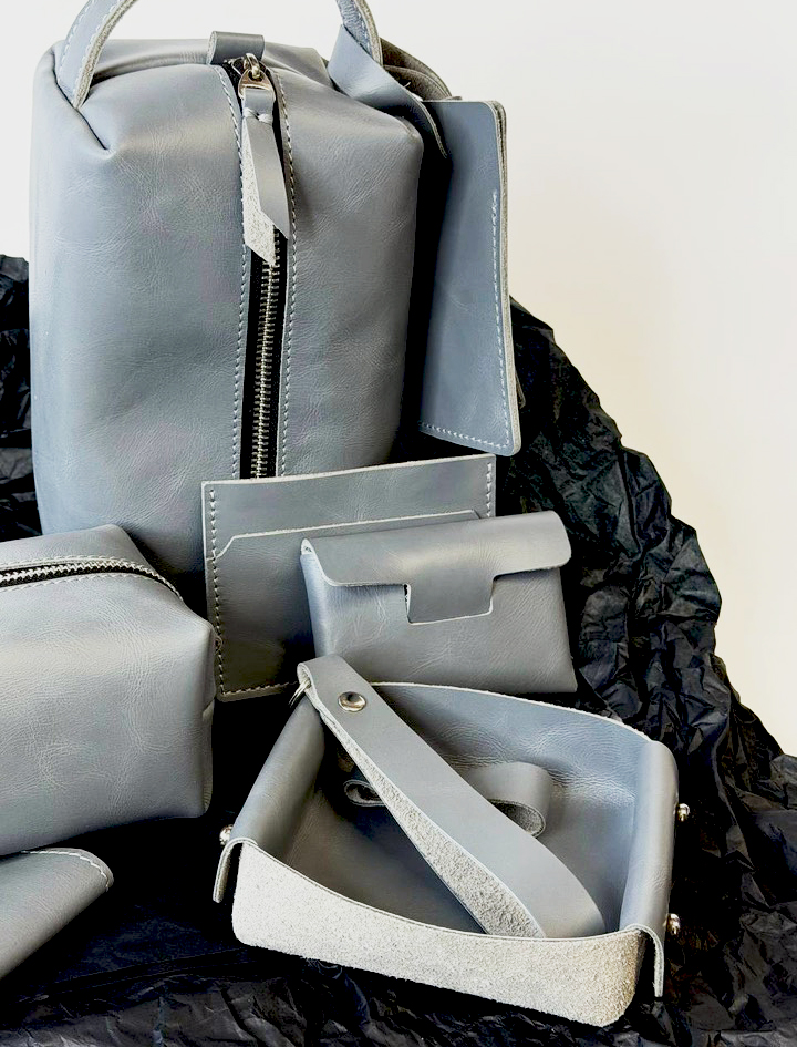 EPSILONGIFTS Leather set-preview