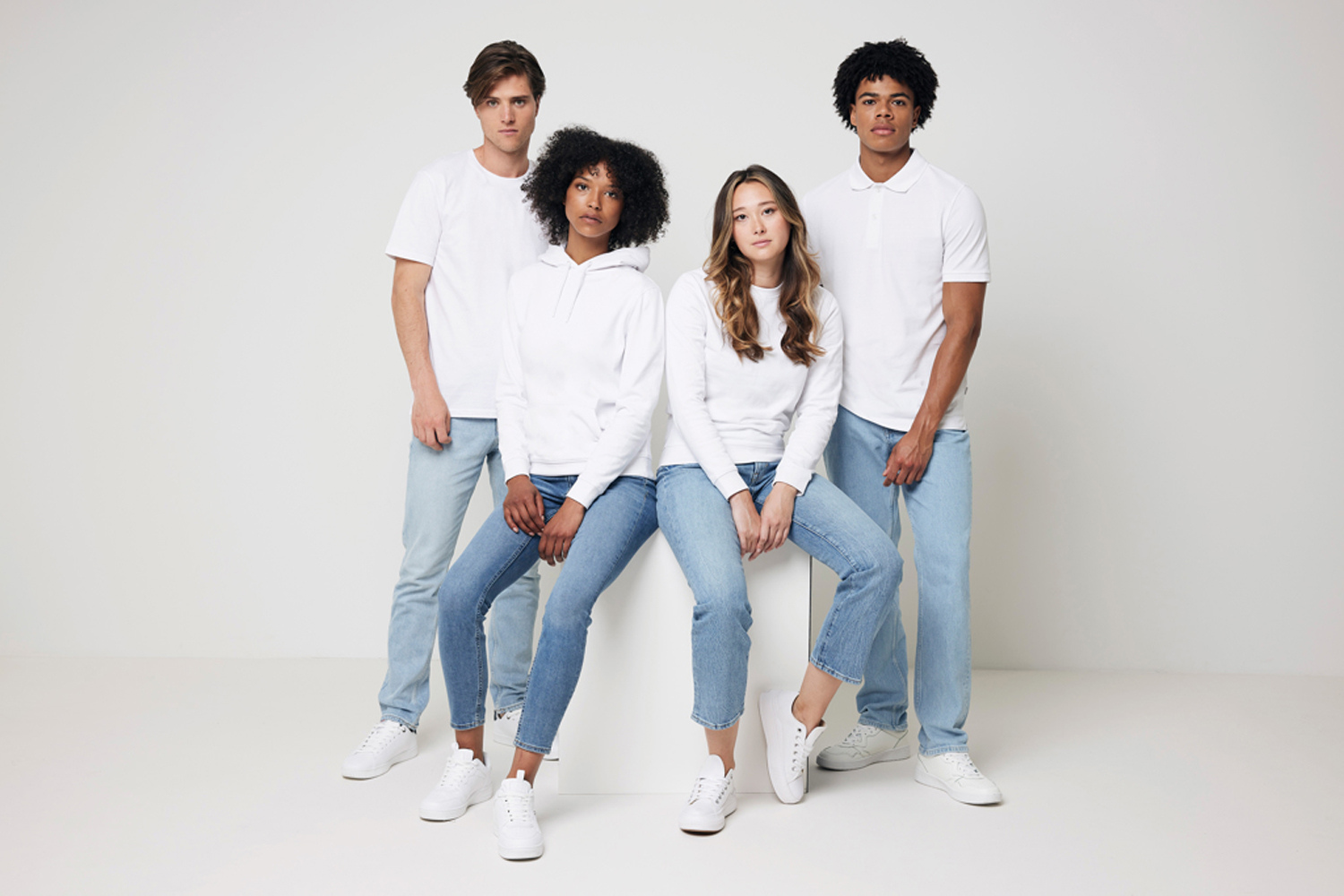 Свитшот Iqoniq Zion из переработанного хлопка, унисекс, 340 г/м²-4