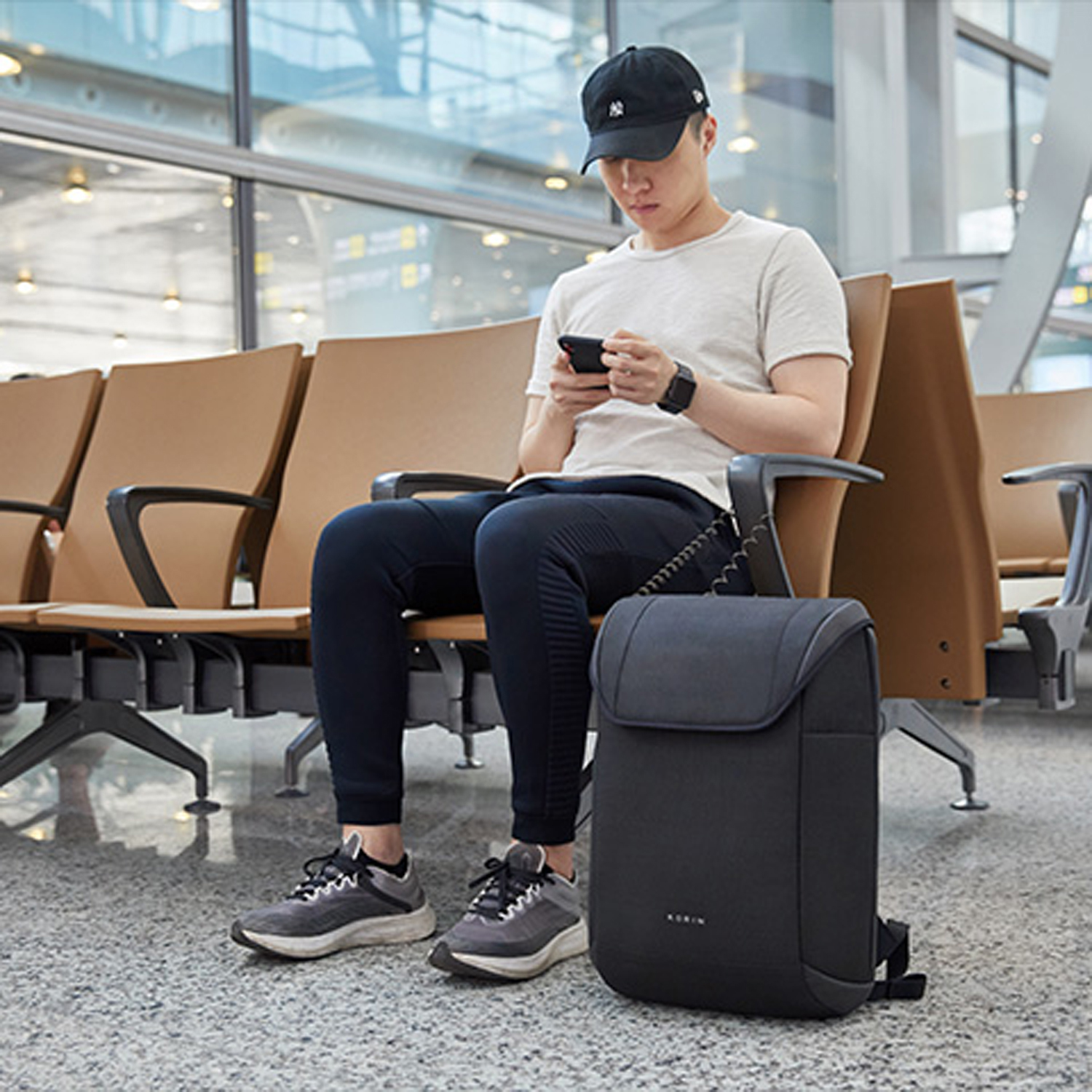 Рюкзак KORIN ClickPack X 45х32х15,5 см, с клапаном, черный-24