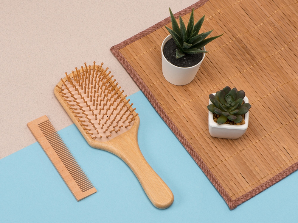 Расческа массажная Bambola из бамбука-5
