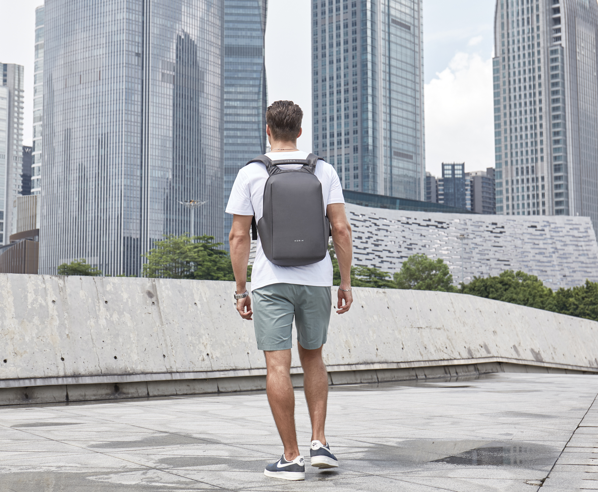 Рюкзак HiPack 43х33х16 см, черный-33