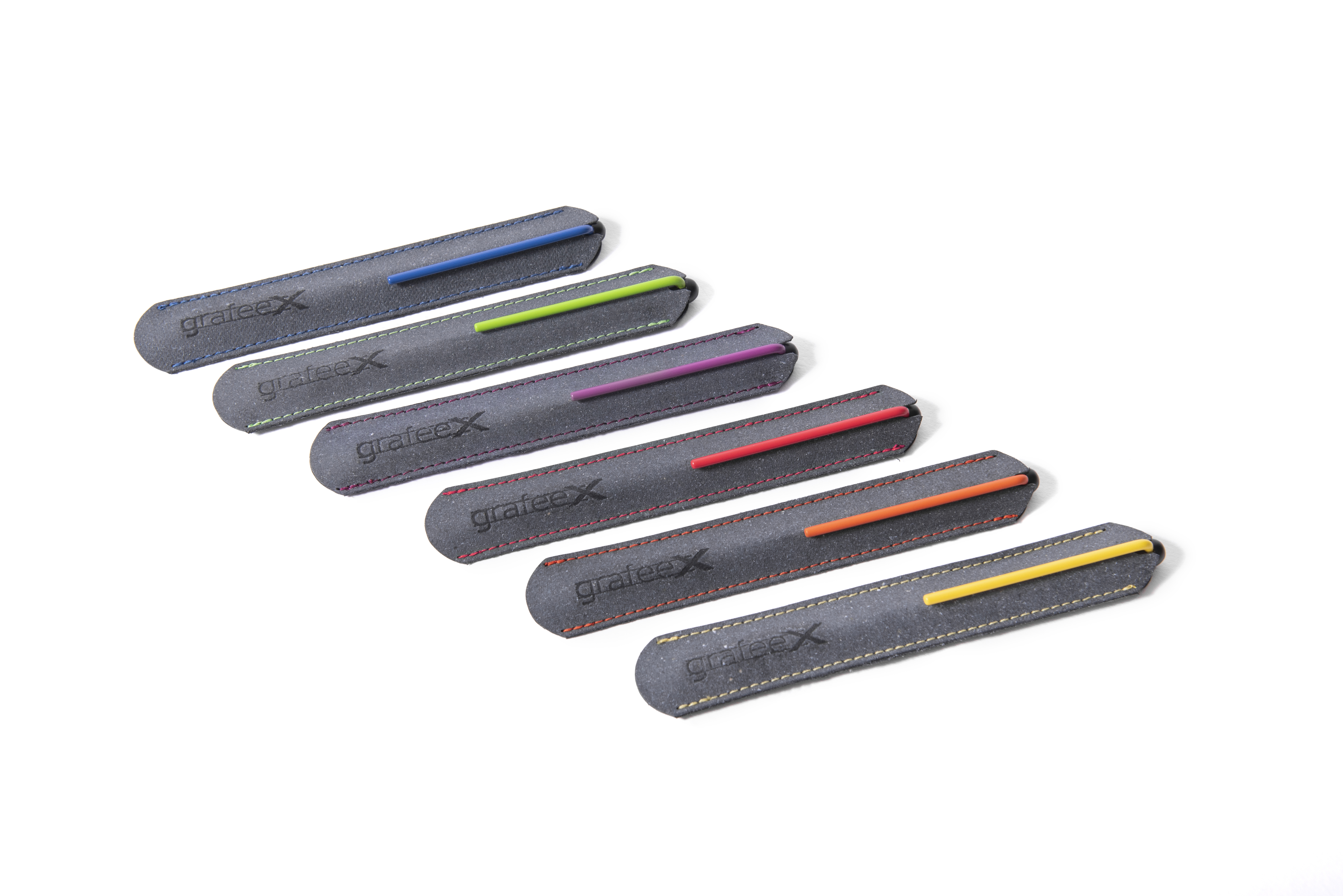 Карандаш Pininfarina GrafeeX с фиолетовым клипом в чехле из переработанной кожи-15