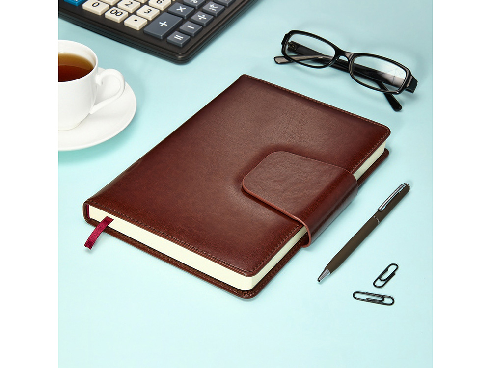 Ежедневник А5 недатированный Prestige, коричневый-5