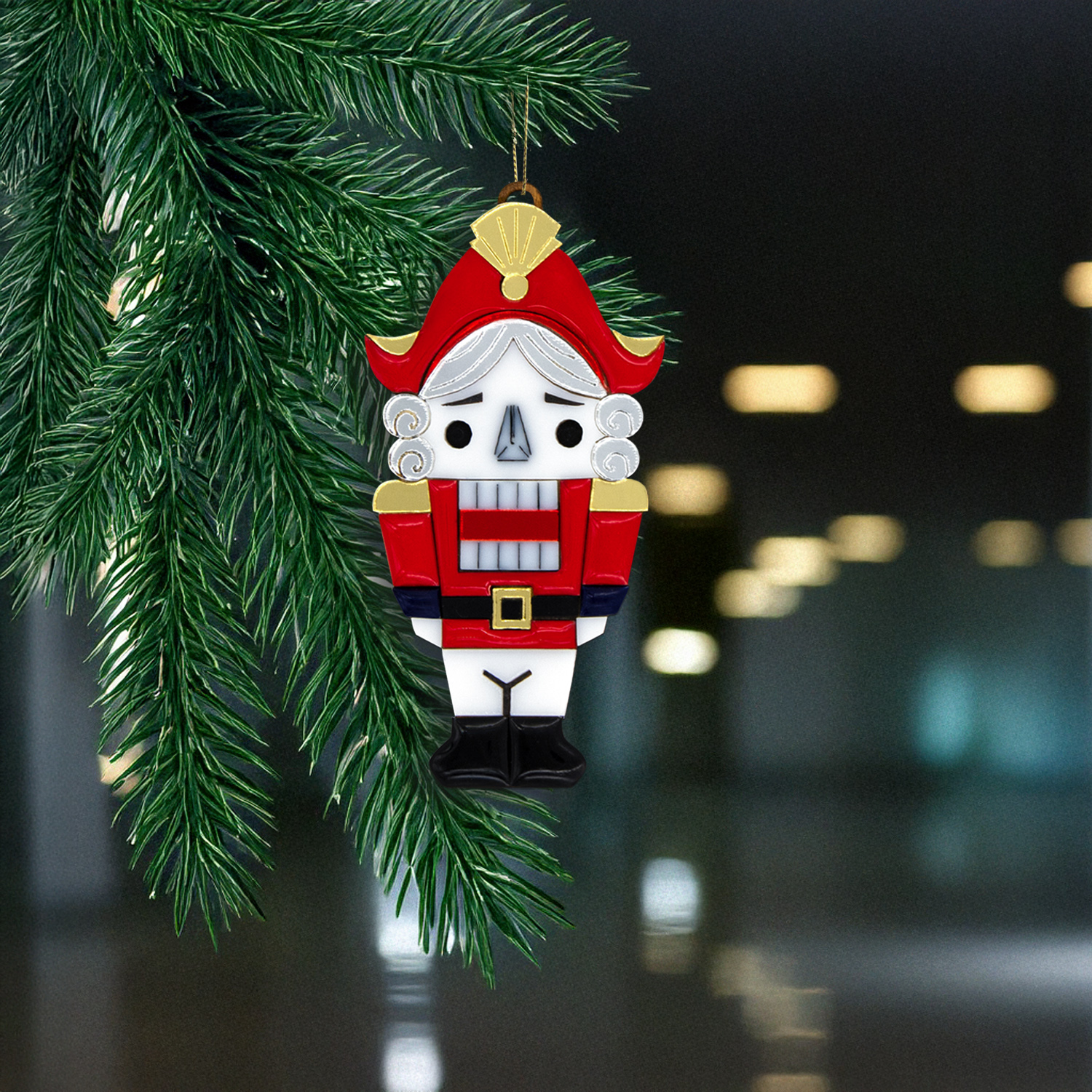 Ёлочная игрушка Щелкунчик (белый с красным)-5