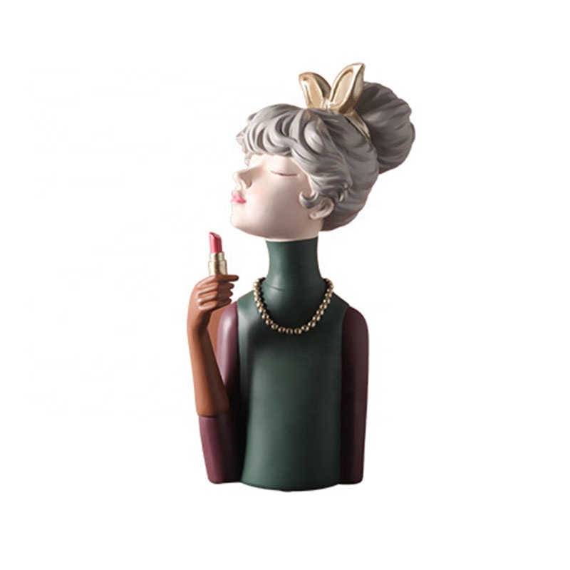 Статуэтка  &amp;quot;Девушка с помадой&amp;quot; , Зеленый/коричневый-4