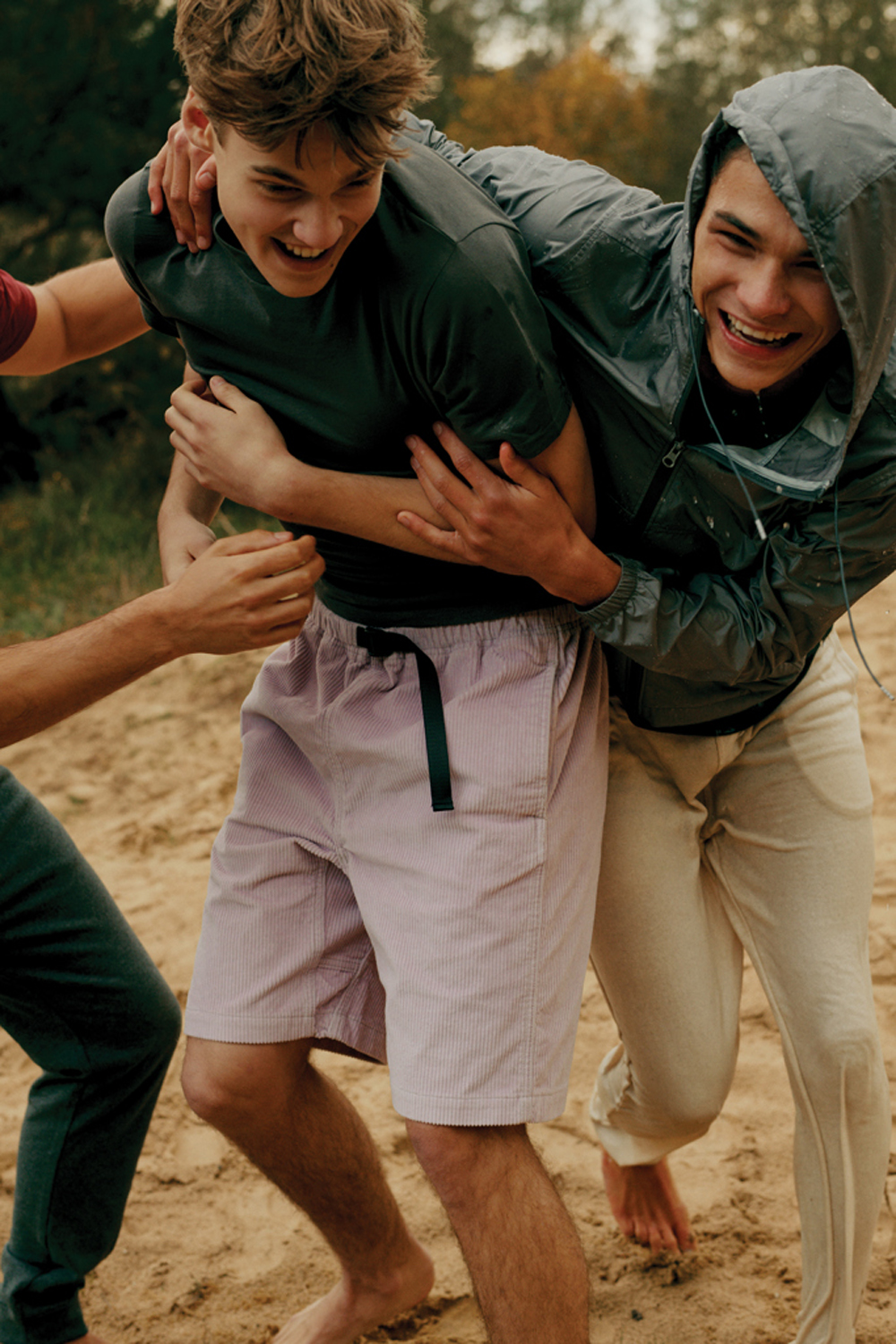 Ветровка Iqoniq Logan из переработанного полиэстера AWARE™, унисекс, 70 г/м²-6