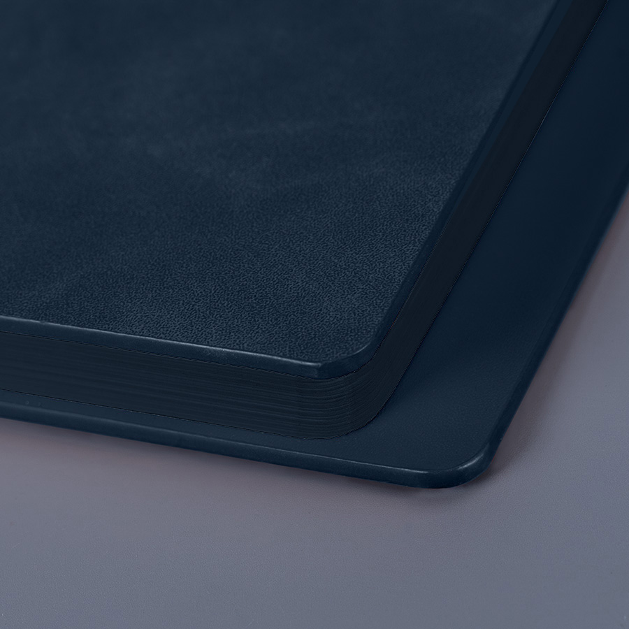 Ежедневник недатированный Solas, формат А5, с магнитом темно-синий, кремовый блок  в линейку, темно-синий-3