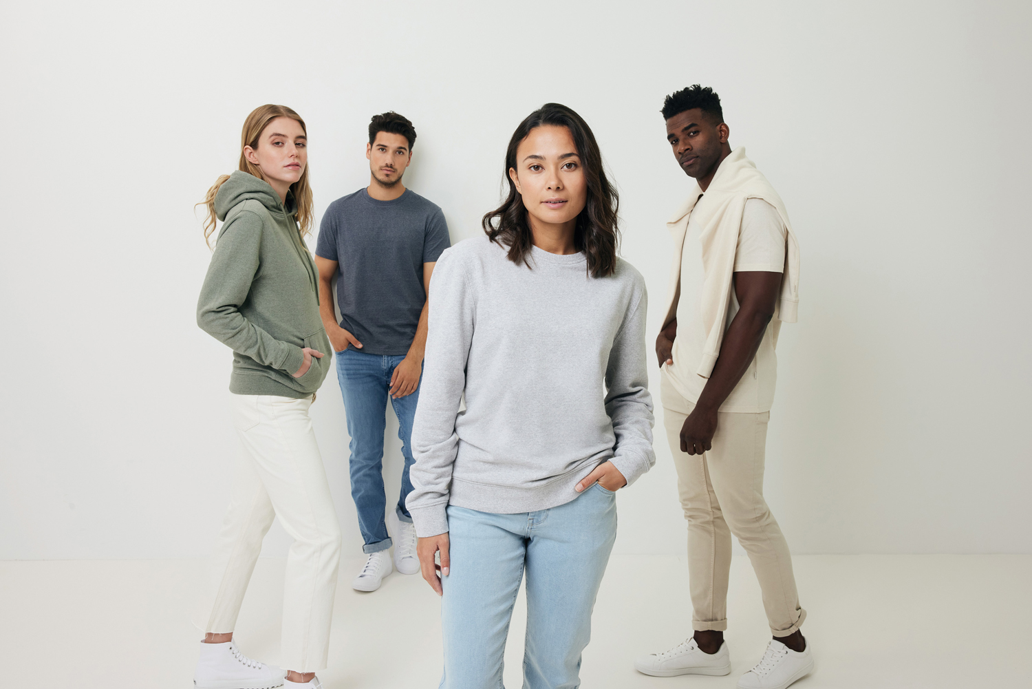 Свитшот Iqoniq Denali из переработанного неокрашенного хлопка, унисекс, 340 г/м²-56