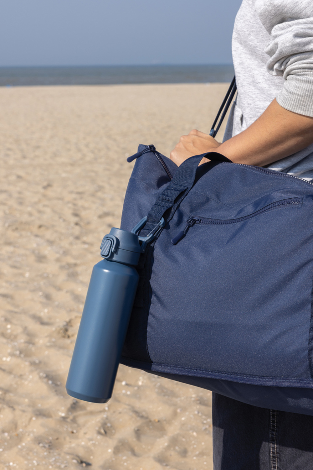 Спортивная бутылка Via из переработанной стали RCS с карабином, 600 мл-11