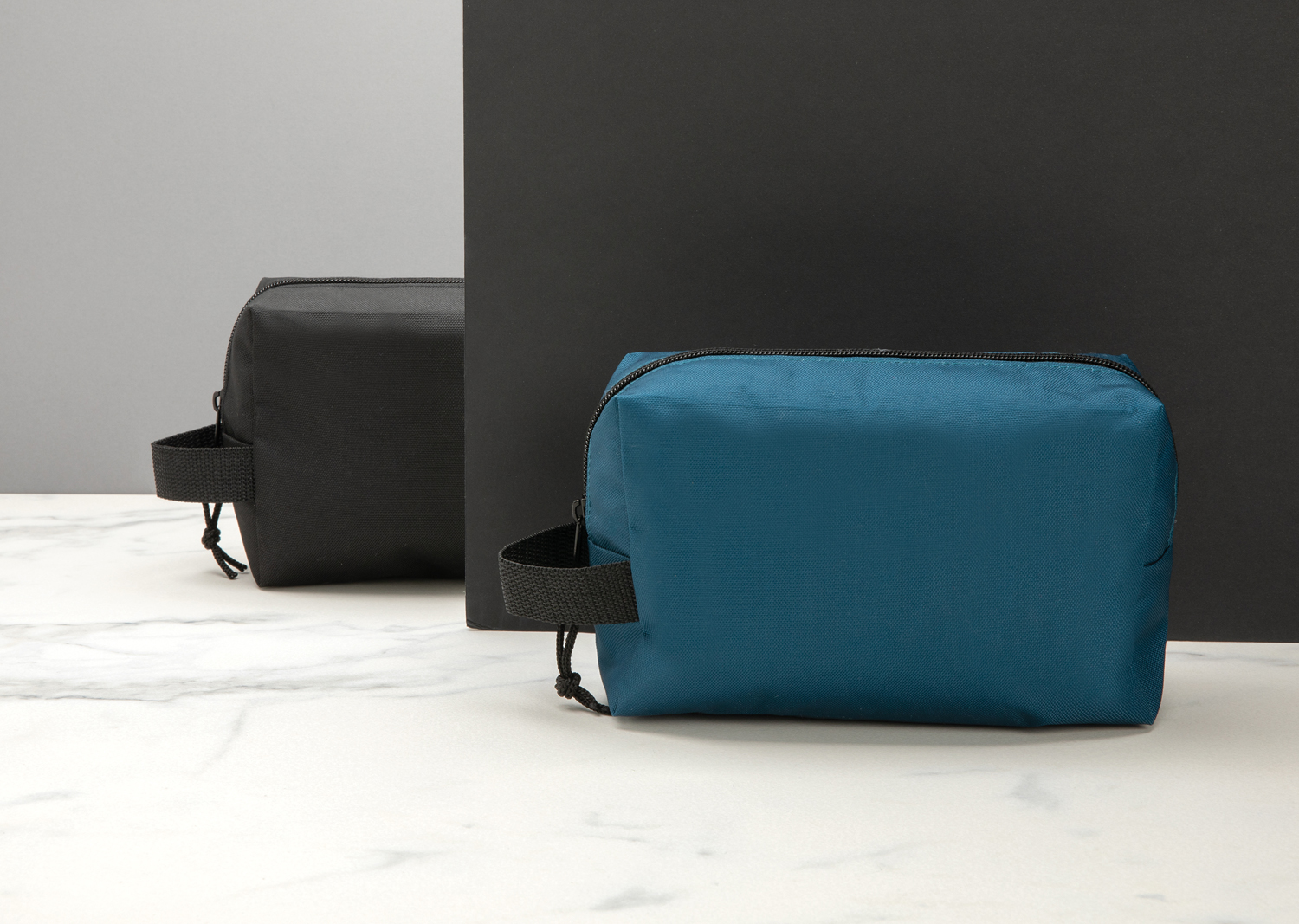 Косметичка Impact Basic из RPET AWARE™-5