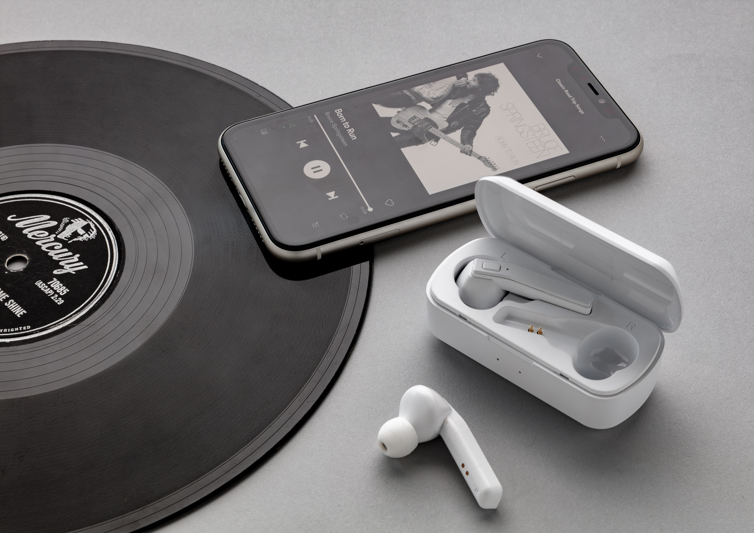 Наушники Free Flow TWS с чехлом для зарядки-5