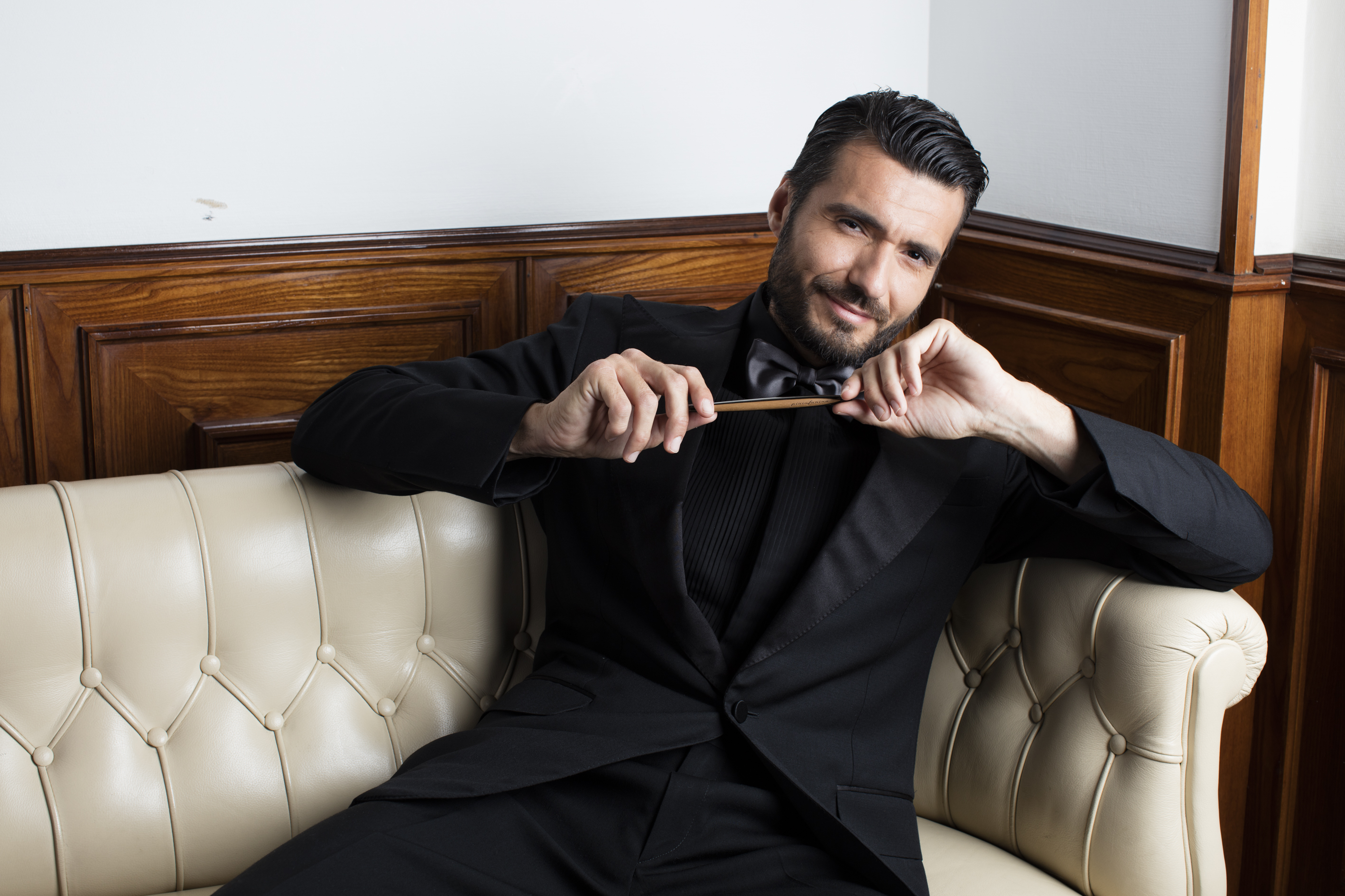 Вечная ручка Pininfarina Cambiano GLOSSY BLACK/WALNUT-11