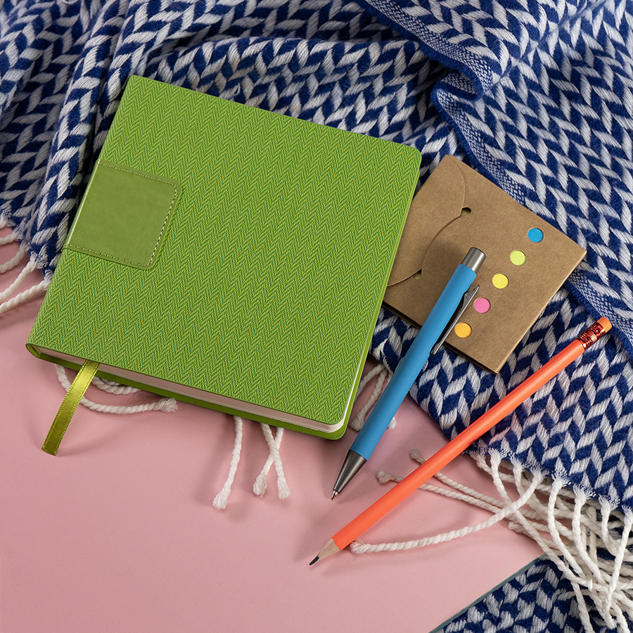 Ежедневник недатированный Scotty, А5-,  оранжевый, кремовый блок, без обреза, оранжевый-9