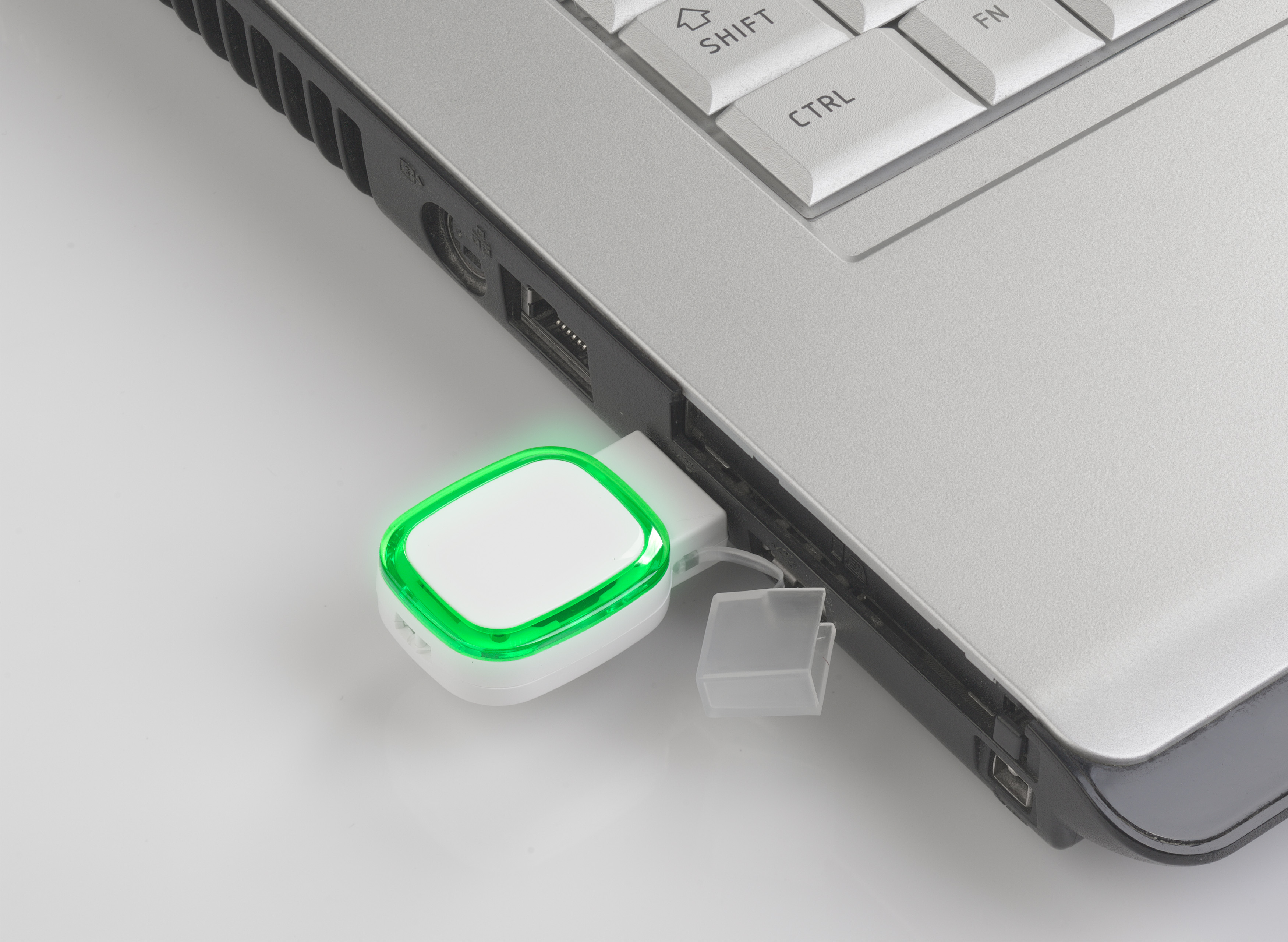 Флеш-карта 16 Гб с подсветкой логотипа-1