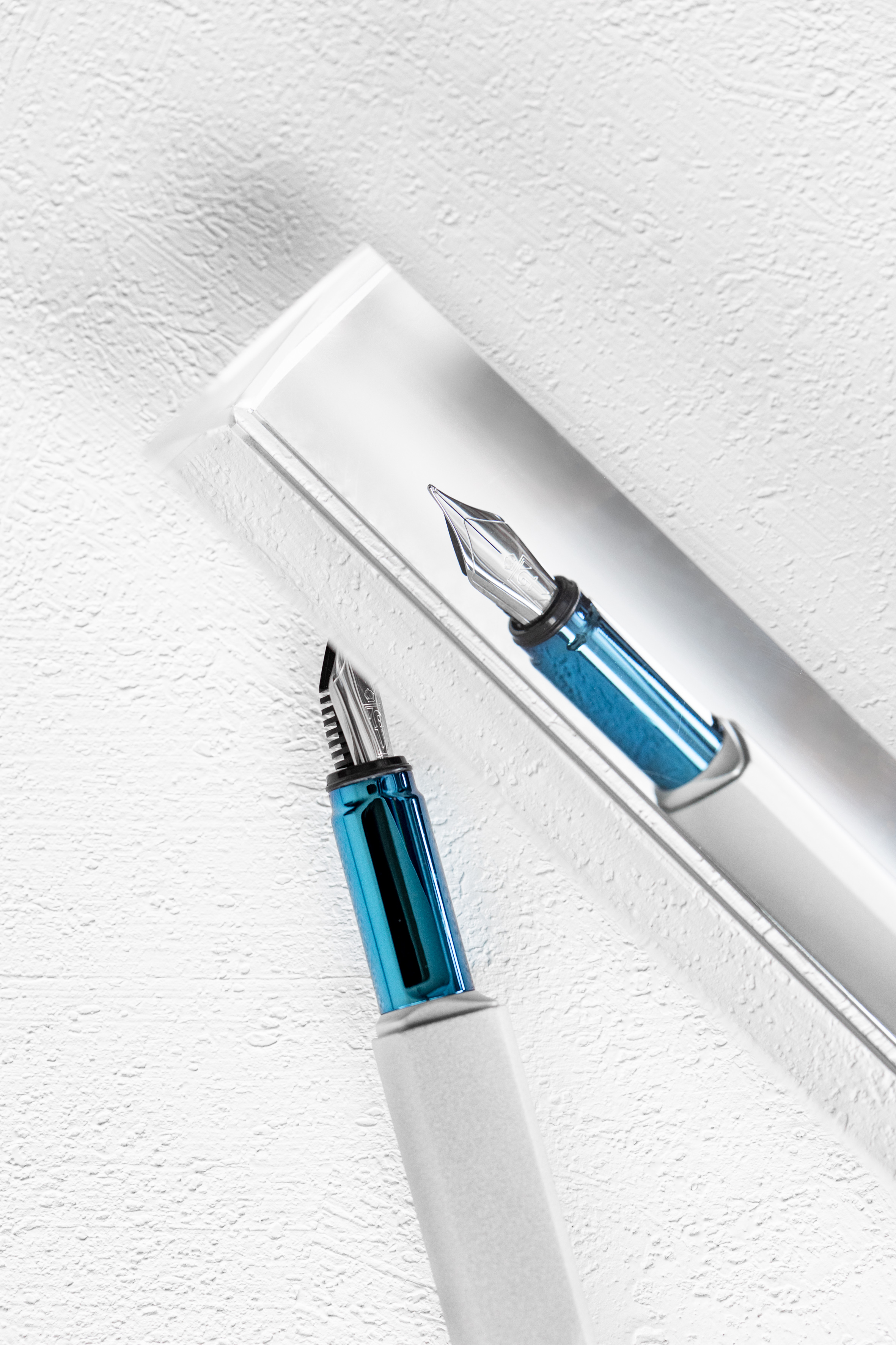 Перьевая ручка Pininfarina PF One SILVER /BLUE-12