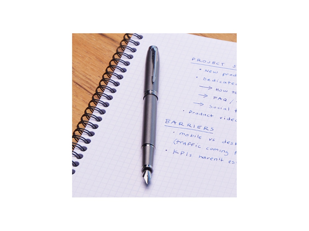 Перьевая ручка Parker IM Monochrome Black, перо:F, цвет чернил: blue, в подарочной упаковке.-7