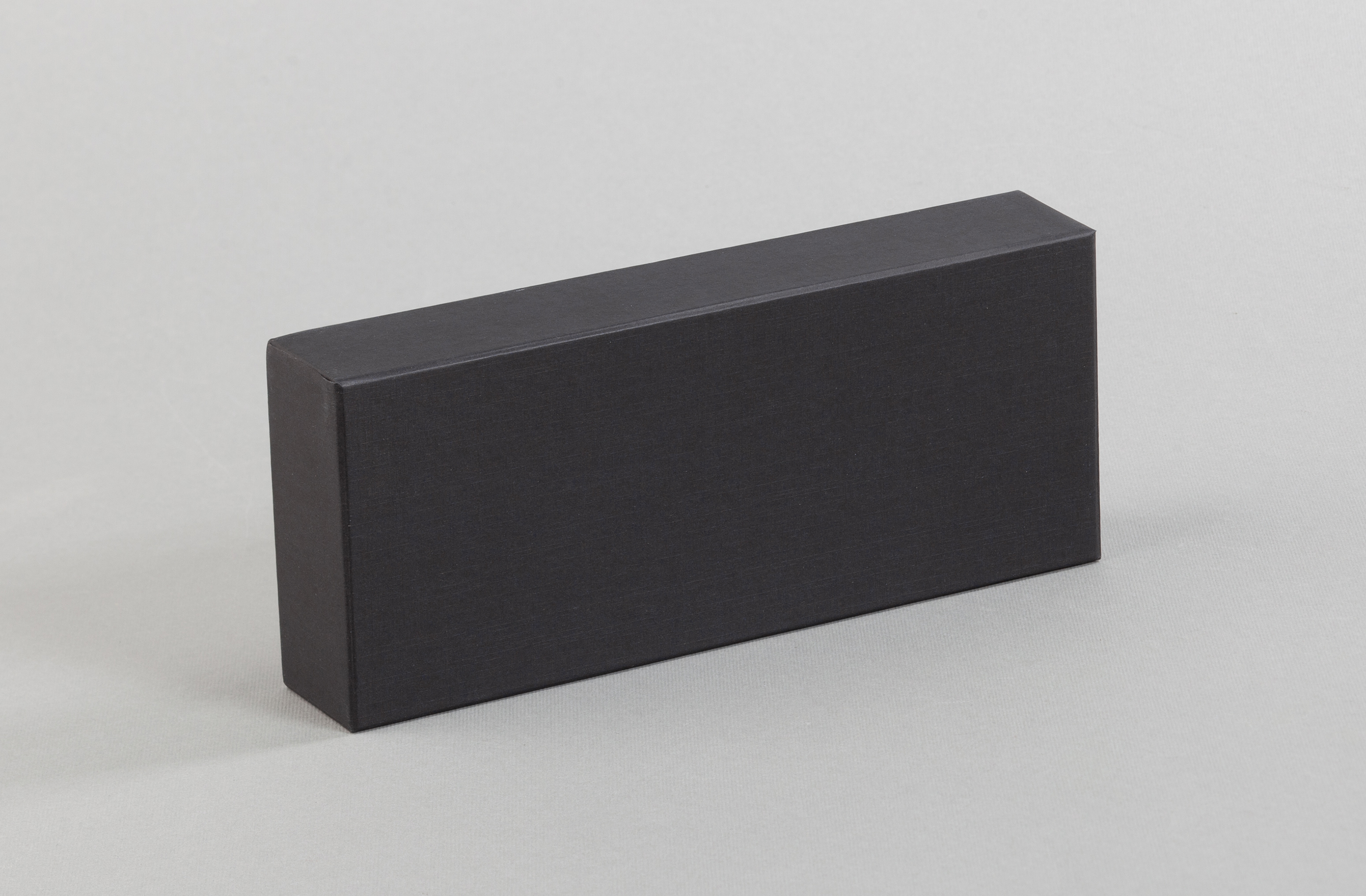 Подарочная коробка без ложемента (крышка-дно, 20,5 х 3,5 х 8,5 см)-0