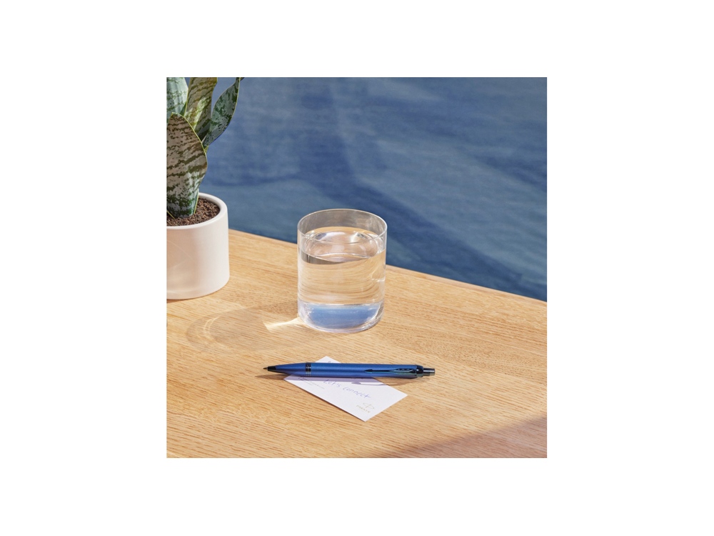 Шариковая ручка Parker IM Monochrome Blue, стержень:M, цвет чернил: blue, в подарочной упаковке.-5