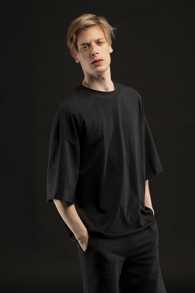 Футболка унисекс оверсайз T1, черная-0