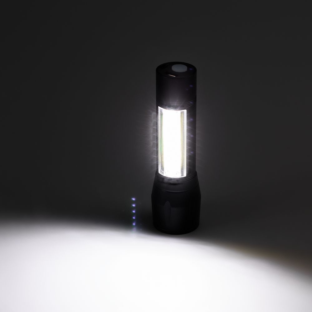 Фонарик аккумуляторный с фокусировкой луча Kirk, черный-4