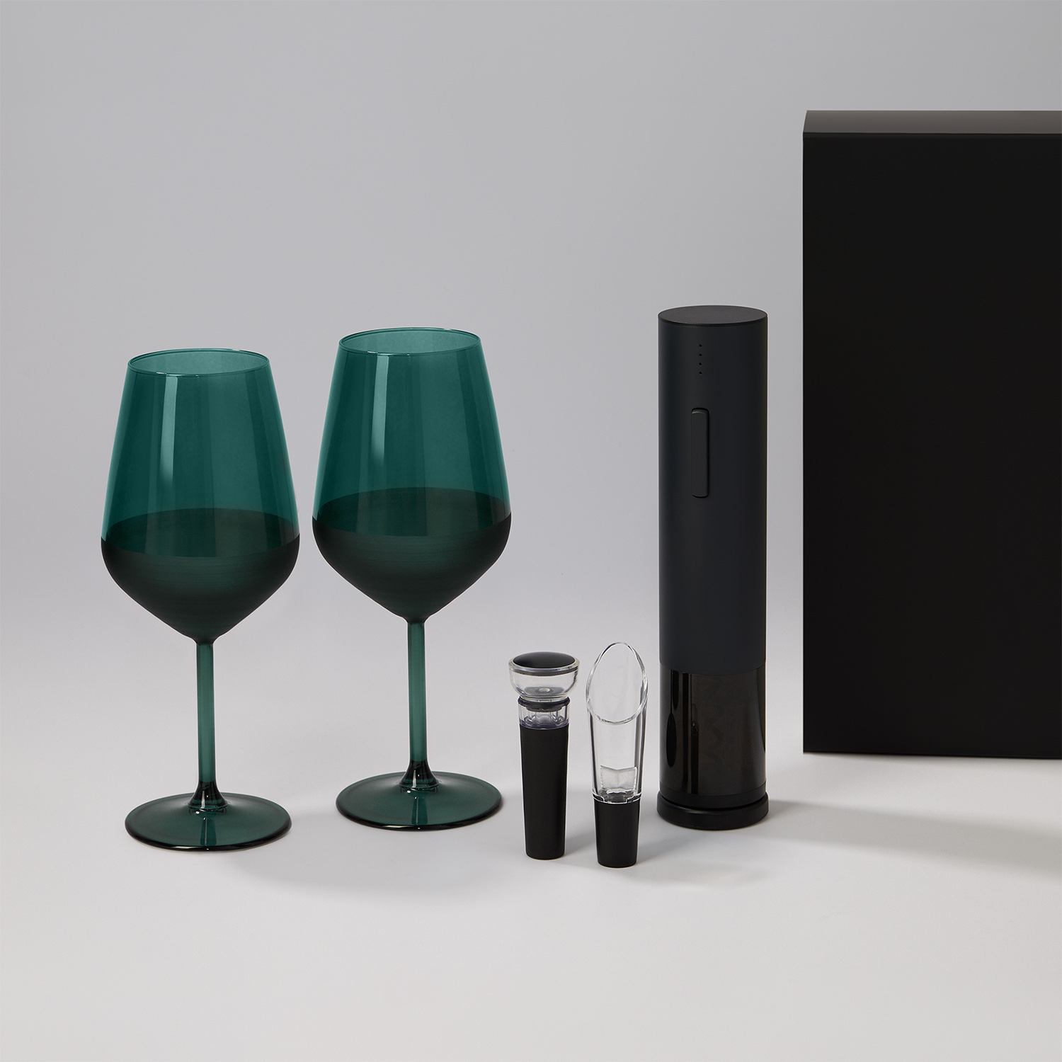 Подарочный набор 2 бокала для вина Emerald + набор для вина Sacramento в черной коробке-0