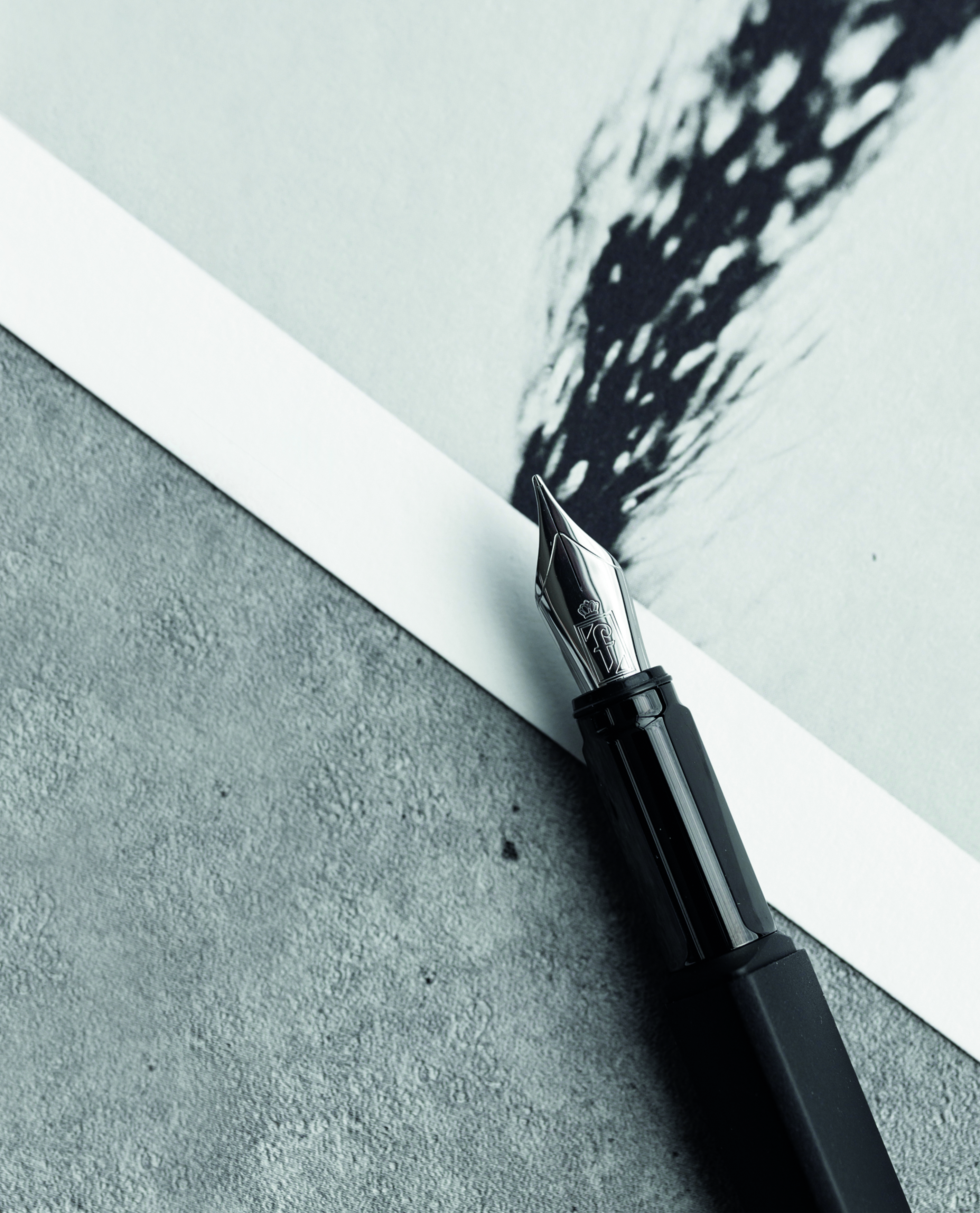 Перьевая ручка Pininfarina PF One BLACK-5