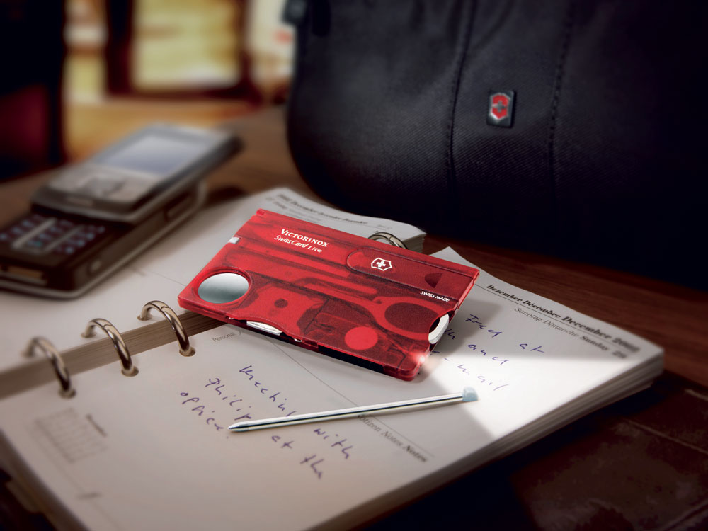 Швейцарская карточка VICTORINOX SwissCard Lite, 13 функций, полупрозрачная красная-3