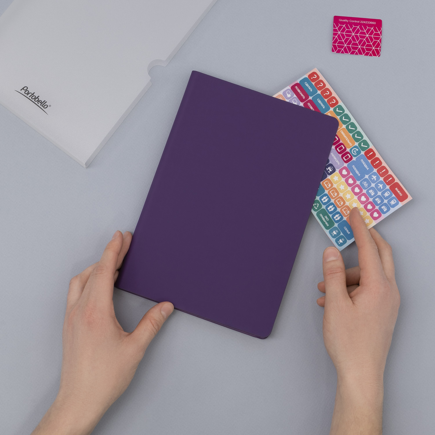 Ежедневник Spark недатированный, фиолетовый (с упаковкой, со стикерами)-10