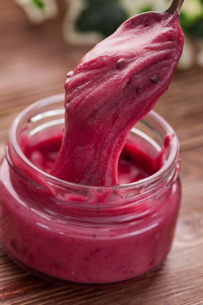 Крем-мед Bee in Love, с черной смородиной-1