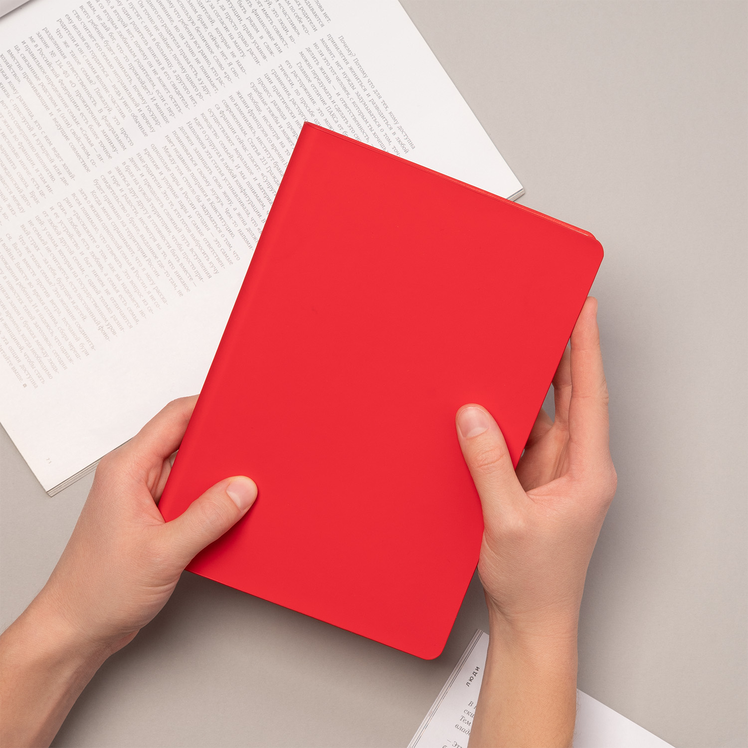 Ежедневник Спарк (Spark) недатированный, красный (с упаковкой, со стикерами)-12