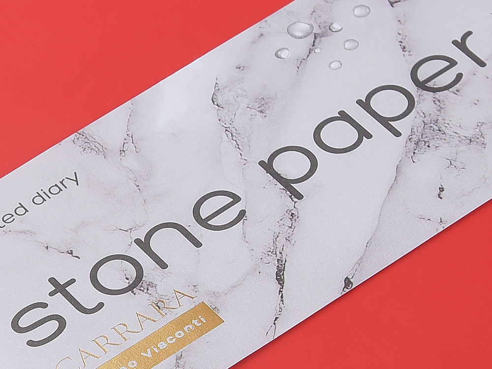 Ежедневник с каменной бумагой недатированный А5 Carrara, красный-6