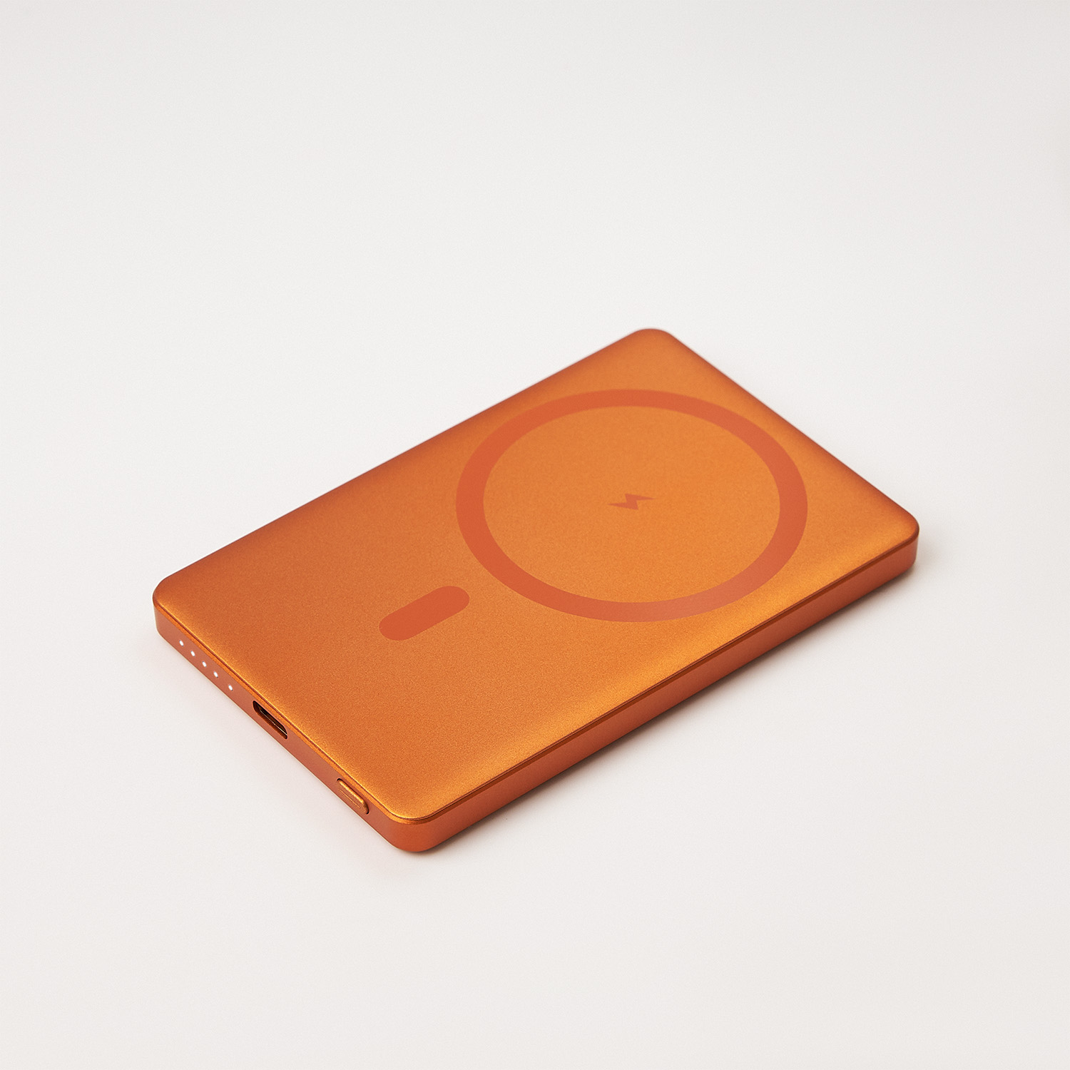 Внешний аккумулятор Atlantis PD 5000mAh с функцией беспроводной зарядки 15W, оранжевый-8