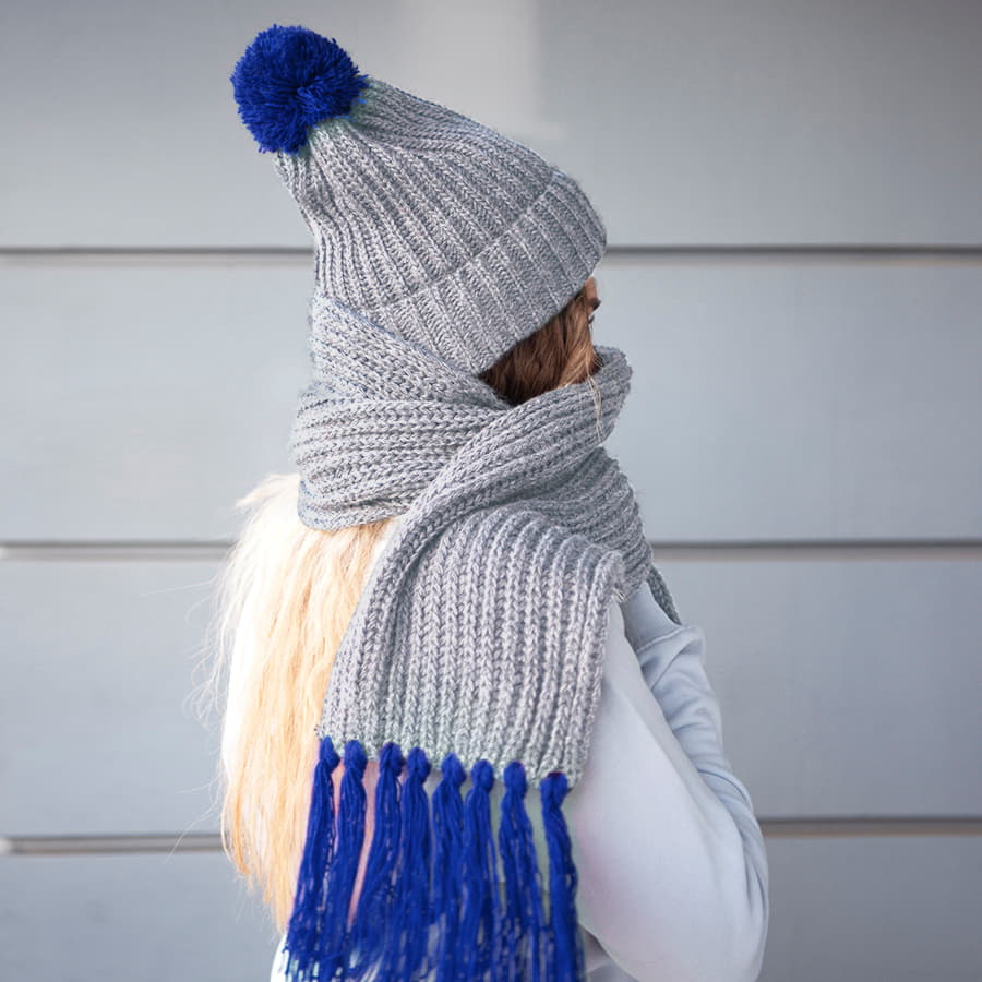 Шапка и шарф GoSnow с ярким помпоном и кисточками, синий-4