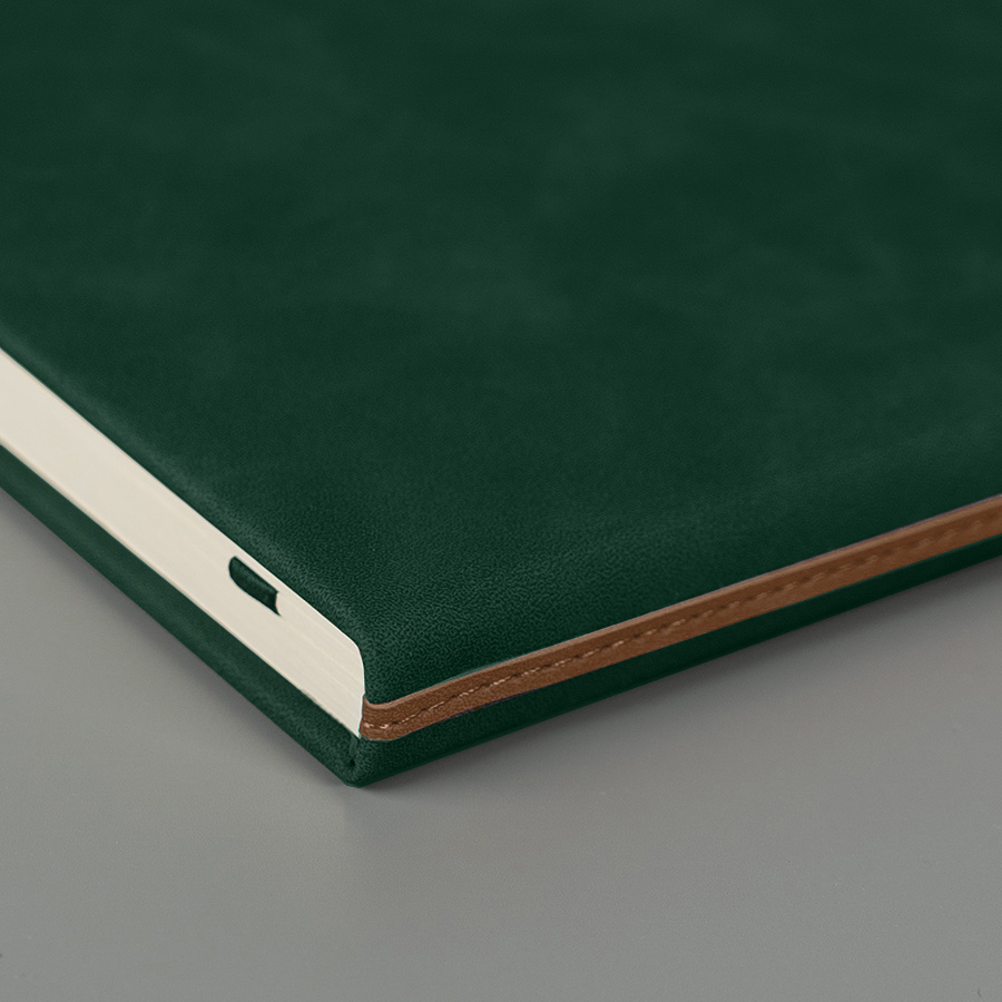 Ежедневник недатированный Muse, зеленый, А5, с декоративной коричневой полосой, блок в линейку, зеленый-4