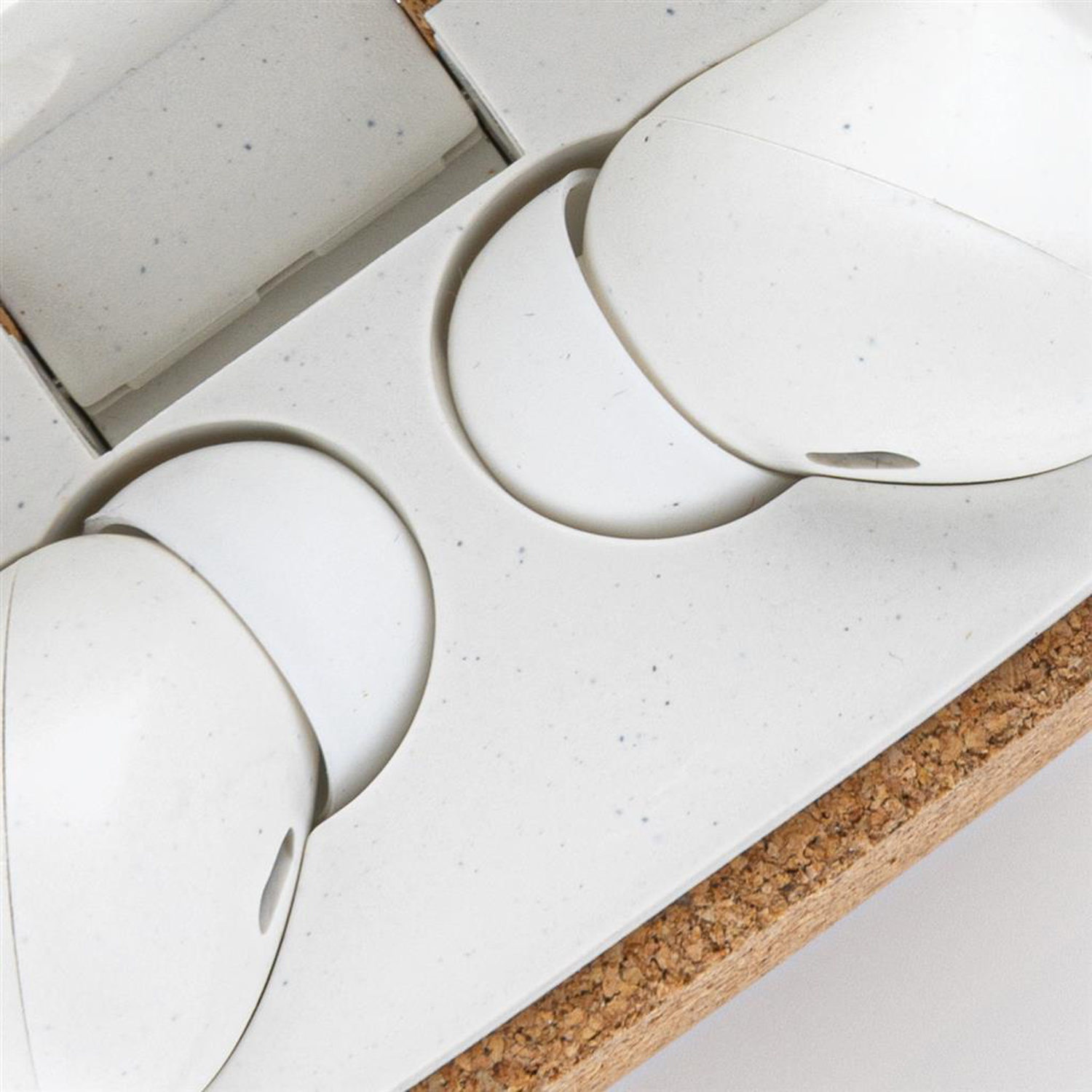 Наушники TWS Oregon из переработанного пластика RCS и пробки FSC®-5