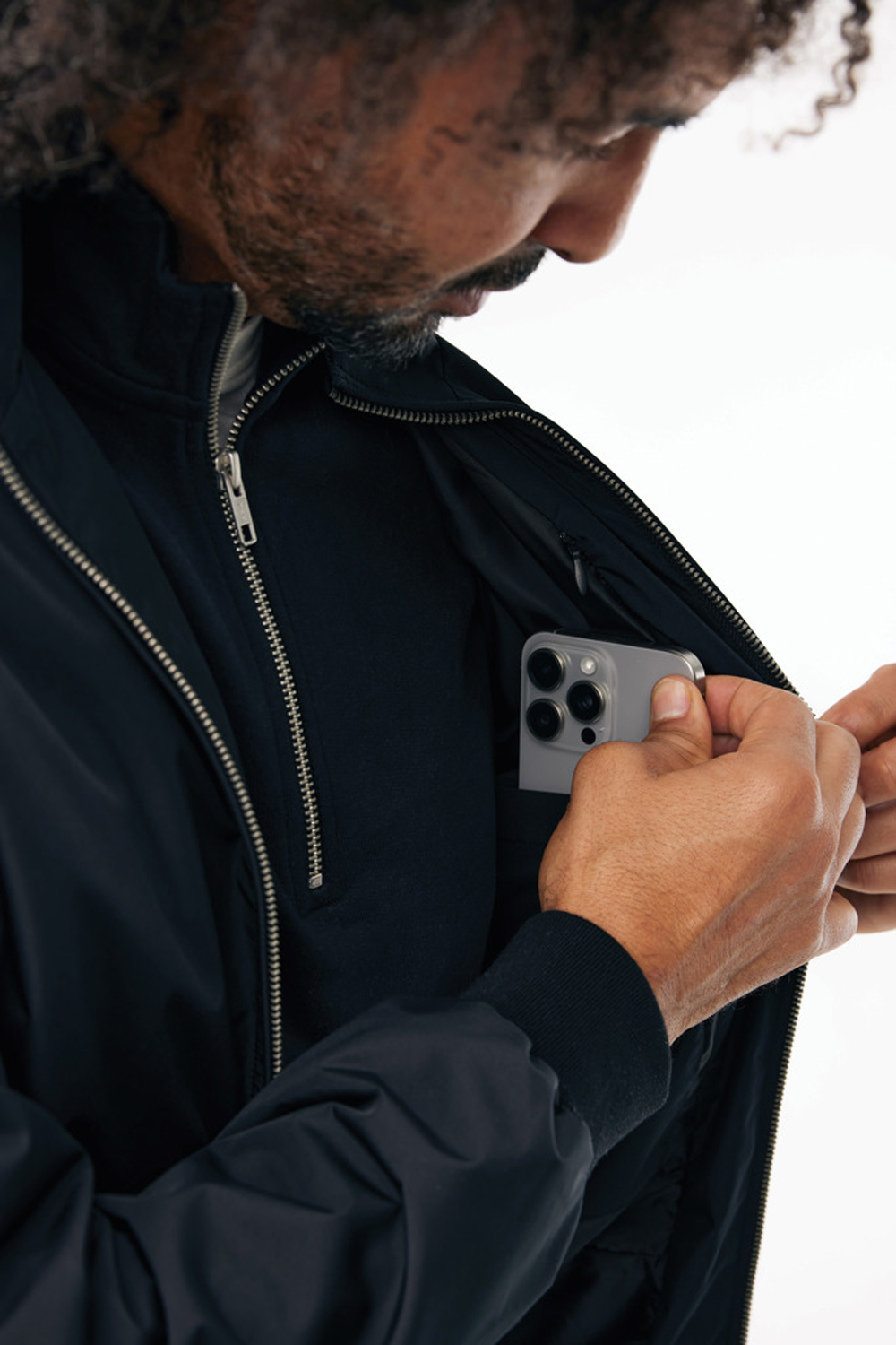 Куртка Iqoniq Odin из переработанного полиэстера-12