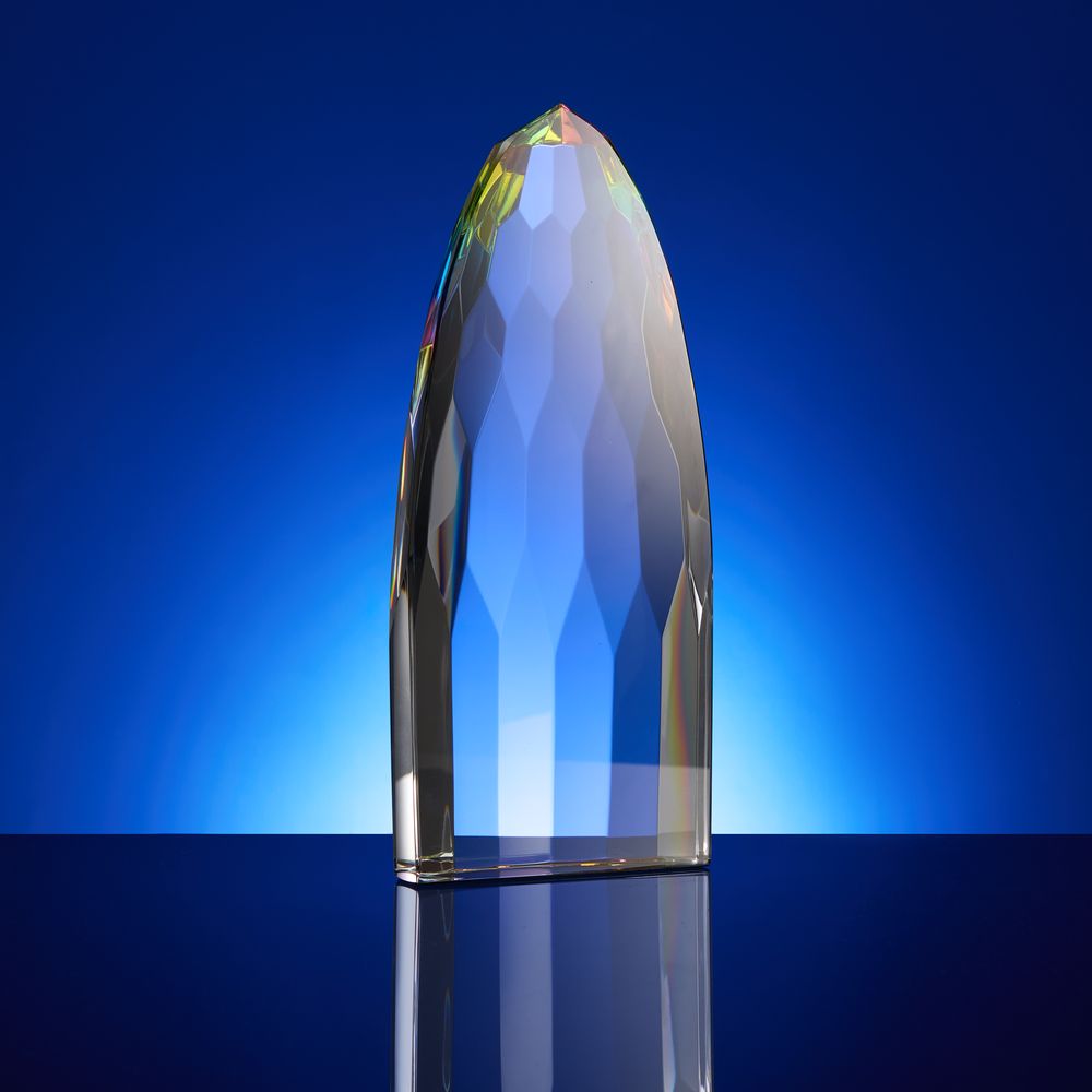 Стела Gleampeak-1