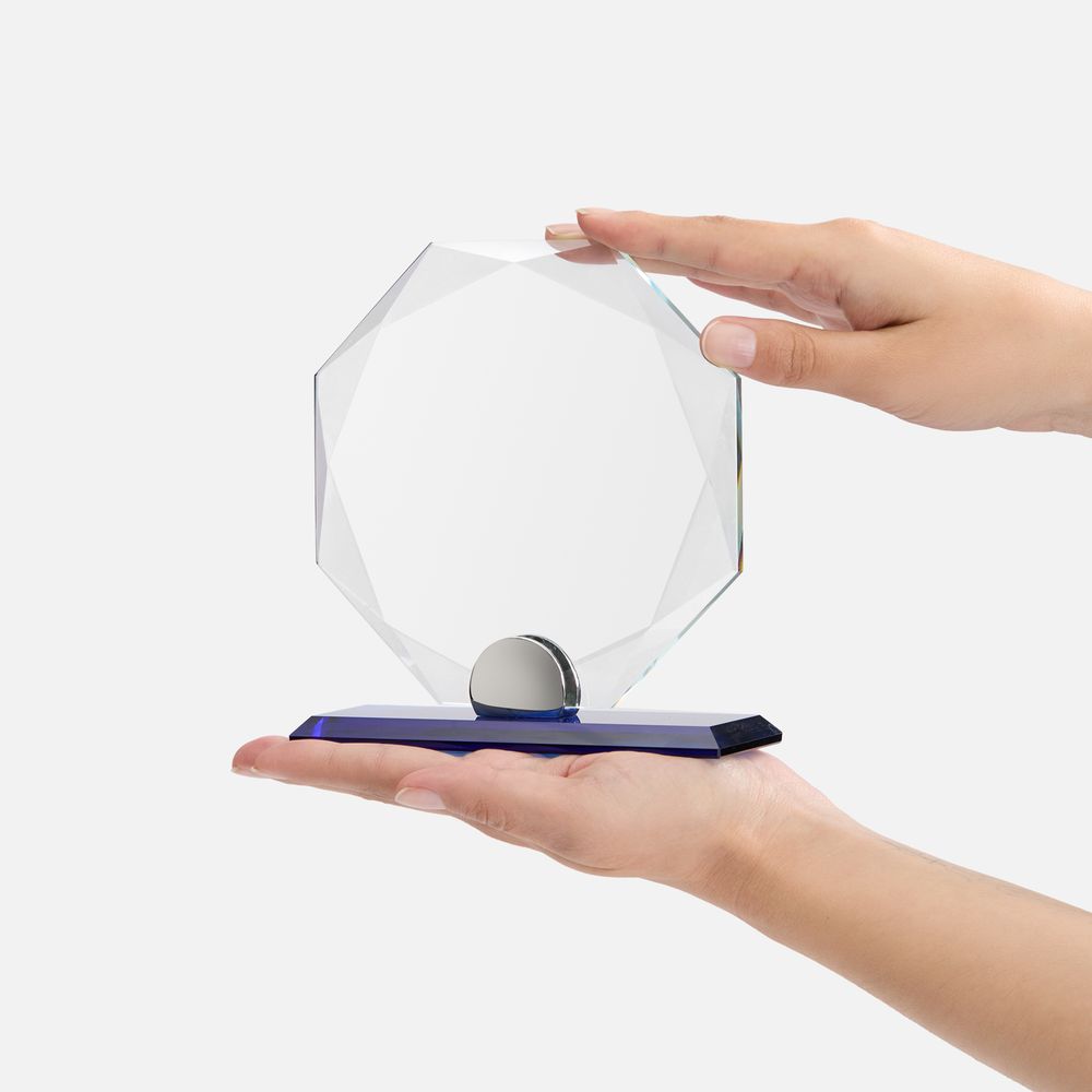 Стела Logrado-2