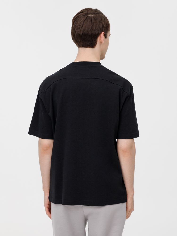 Футболка оверсайз унисекс Sideline, черная-6