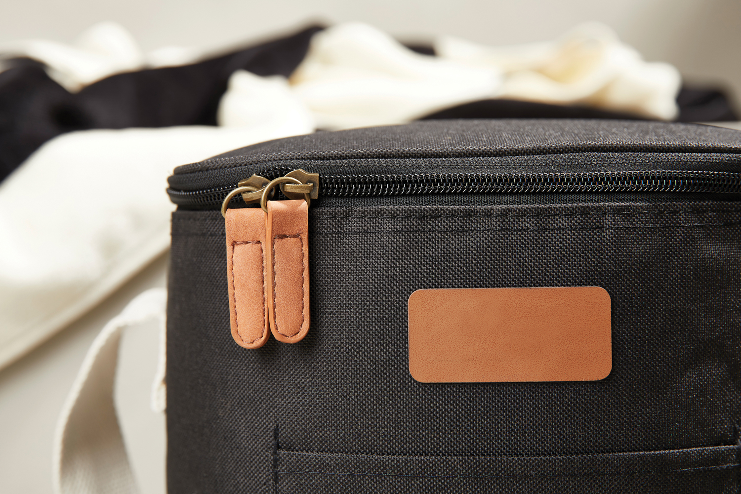 Сумка-холодильник VINGA Sortino из rPET-13