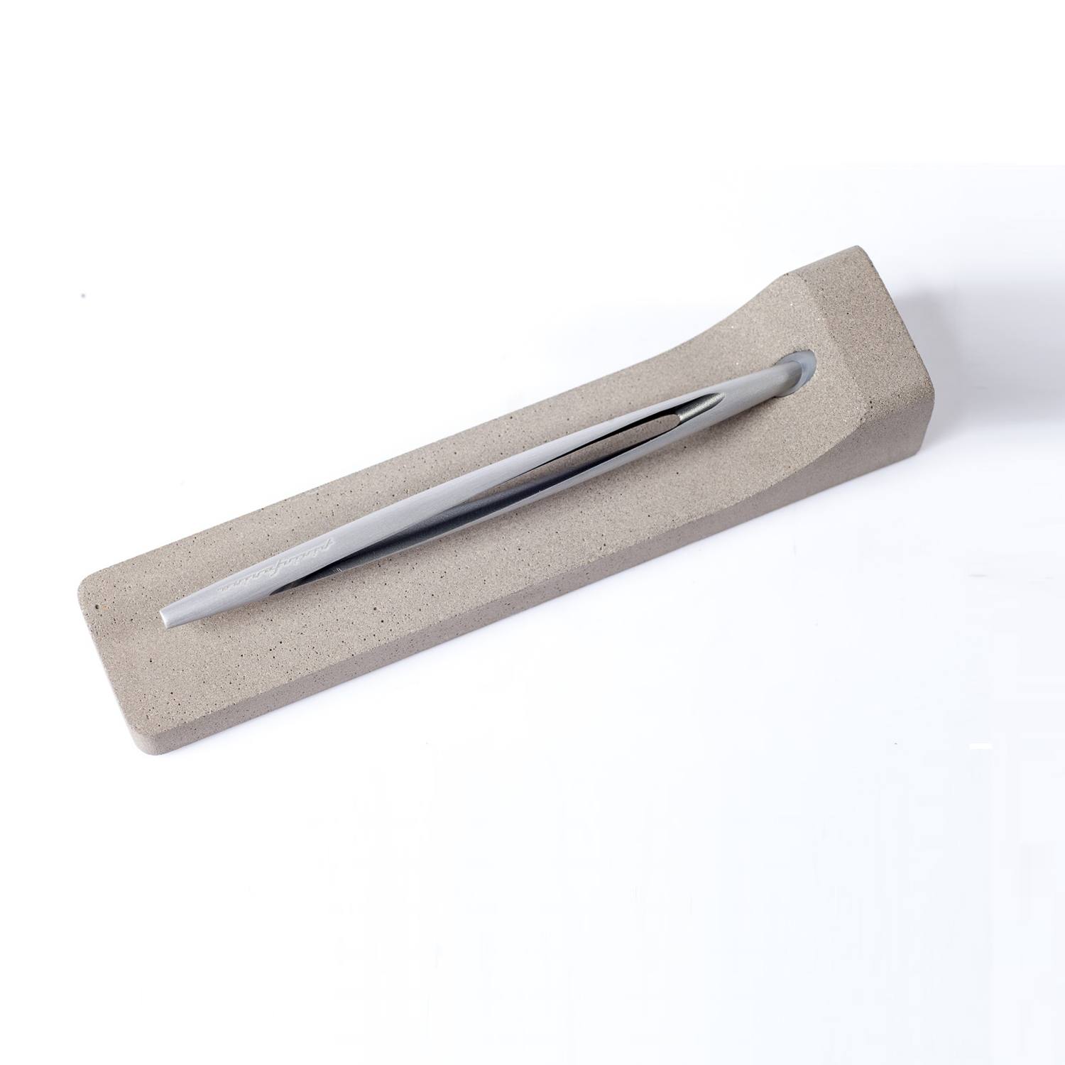 Вечная ручка Pininfarina Aero TITANIUM-4