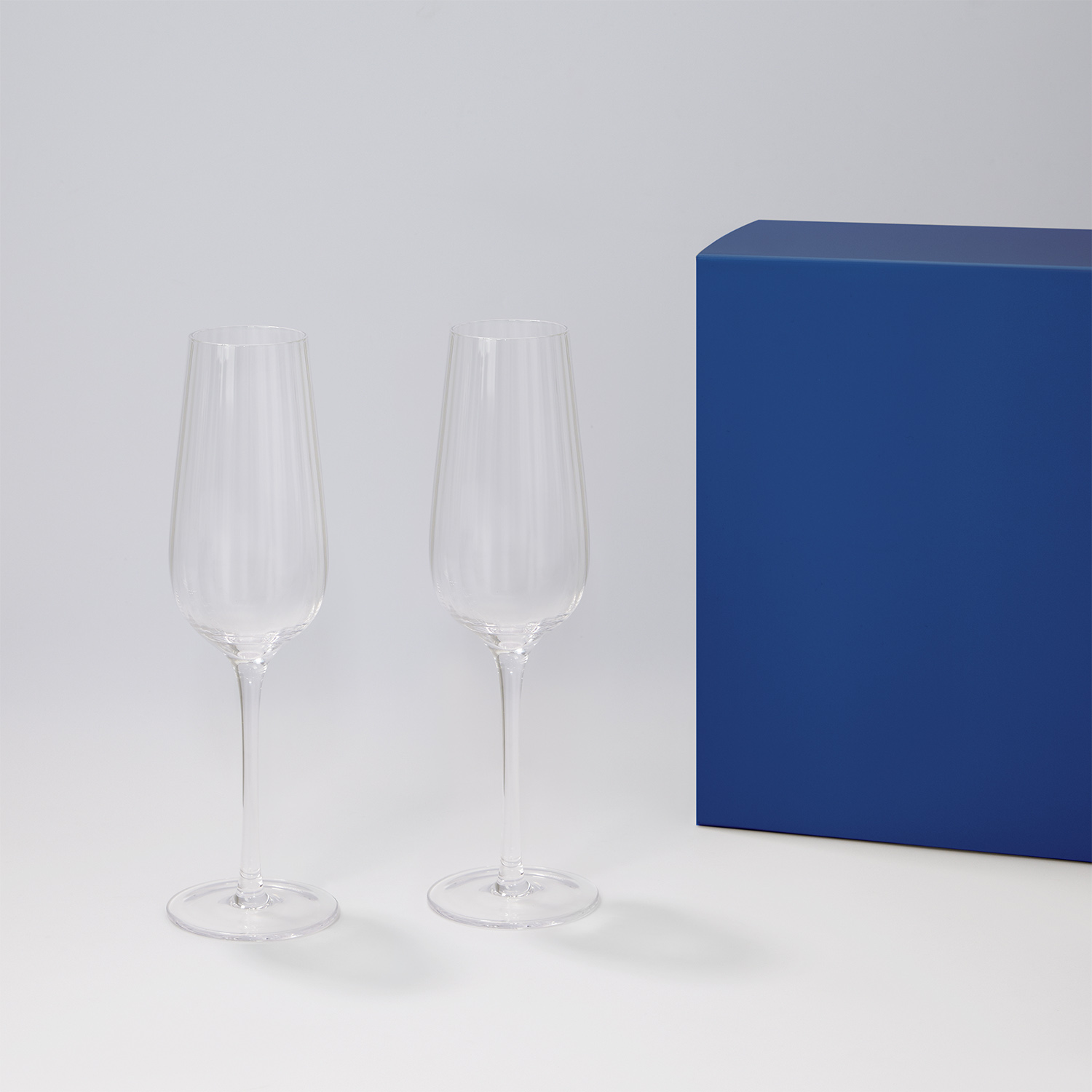 Подарочный набор 2 бокала для шампанского Blanche в  синей коробке-0
