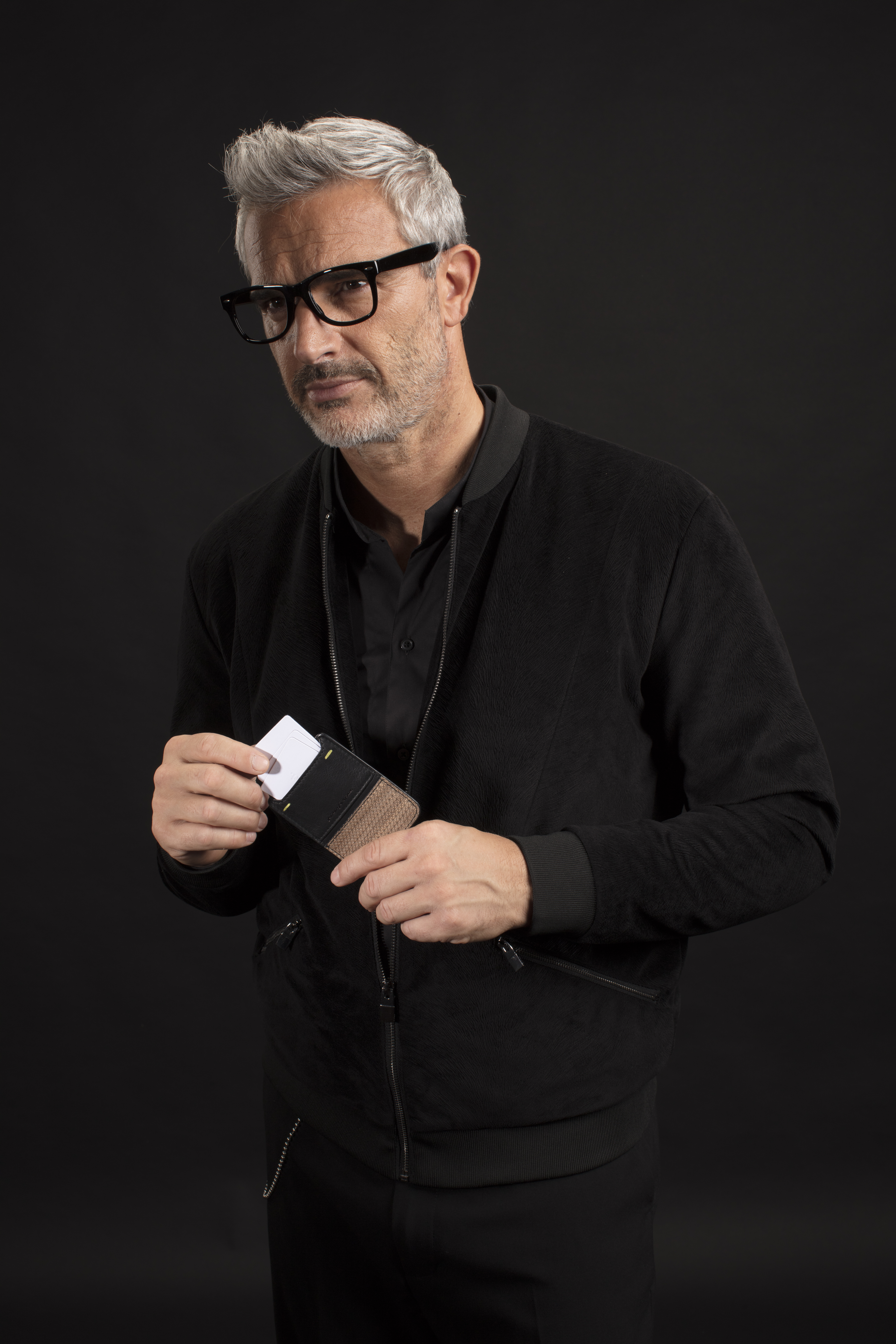 Картхолдер для визитных карточек Pininfarina Folio Walnut-3