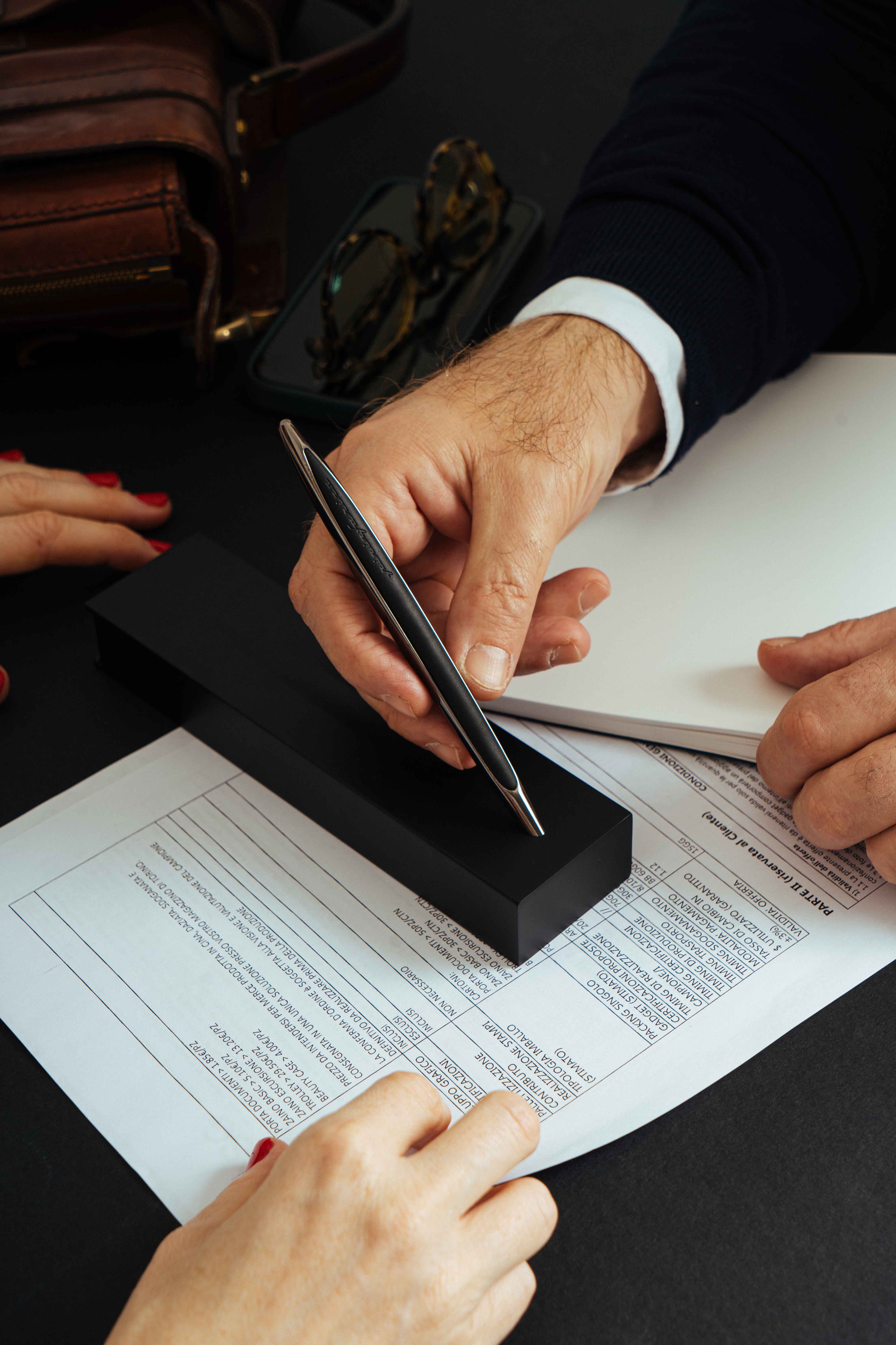 Вечная ручка Pininfarina Cambiano Black Edition-10