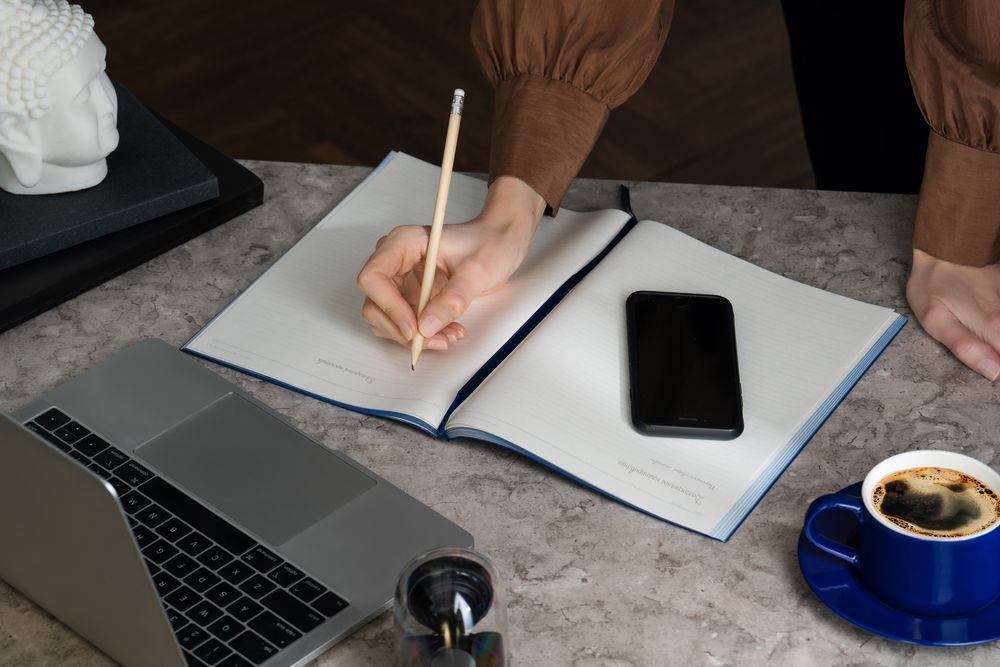 Ежедневник Flat Maxi, недатированный, синий-3